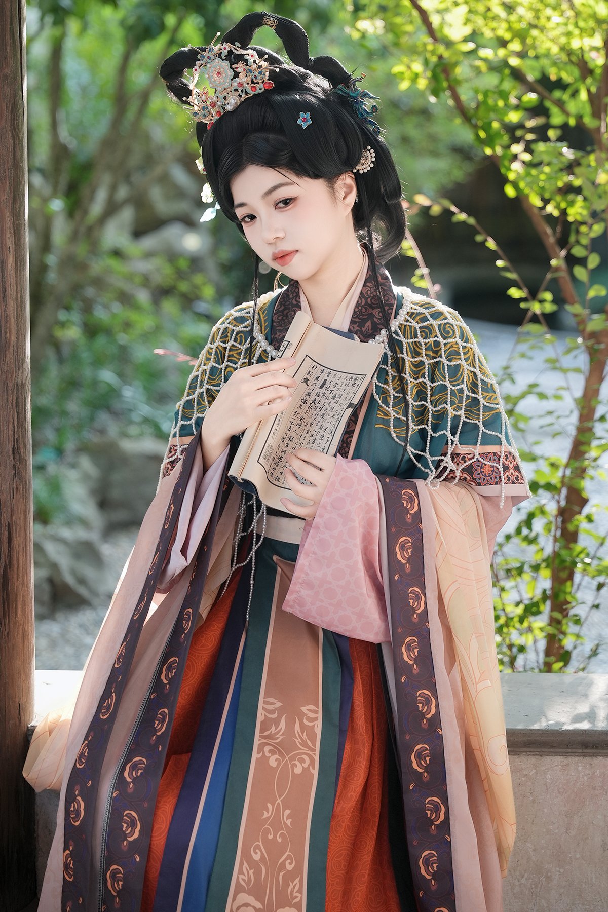 YiTuYu艺图语 Vol.10443 Qi Fu Fan Li De Mi Li