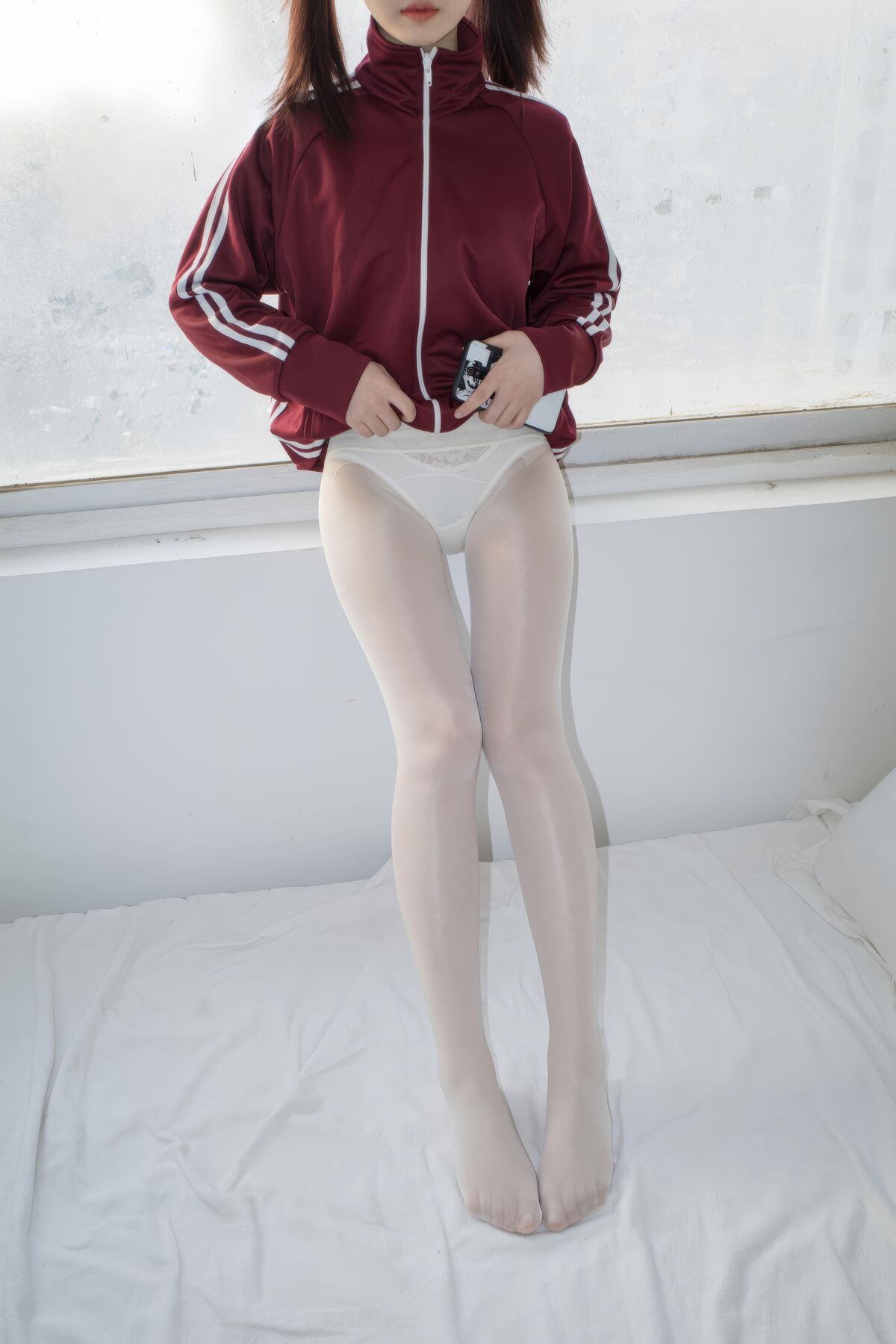 森萝财团写真 内部写真 Xiao Yoru 小夜 - 40D闪闪舍宾袜