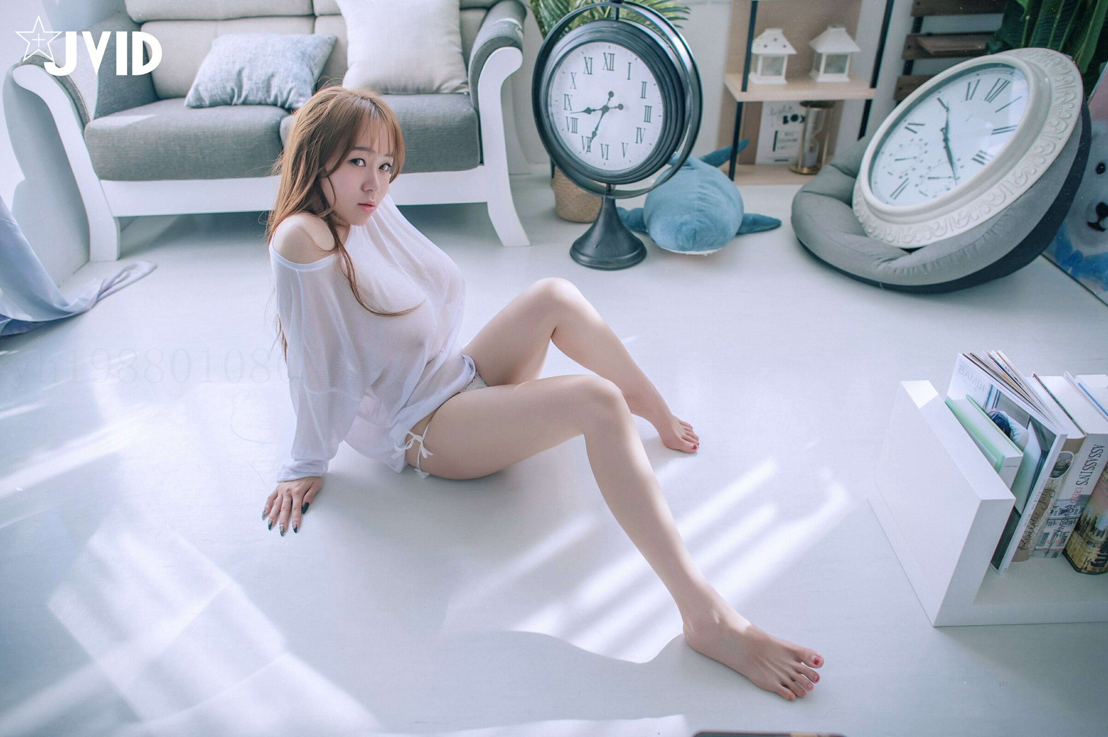 [JVID] Julie藏獒 – H罩杯巨乳藏獒，回國後的性感絕美首發