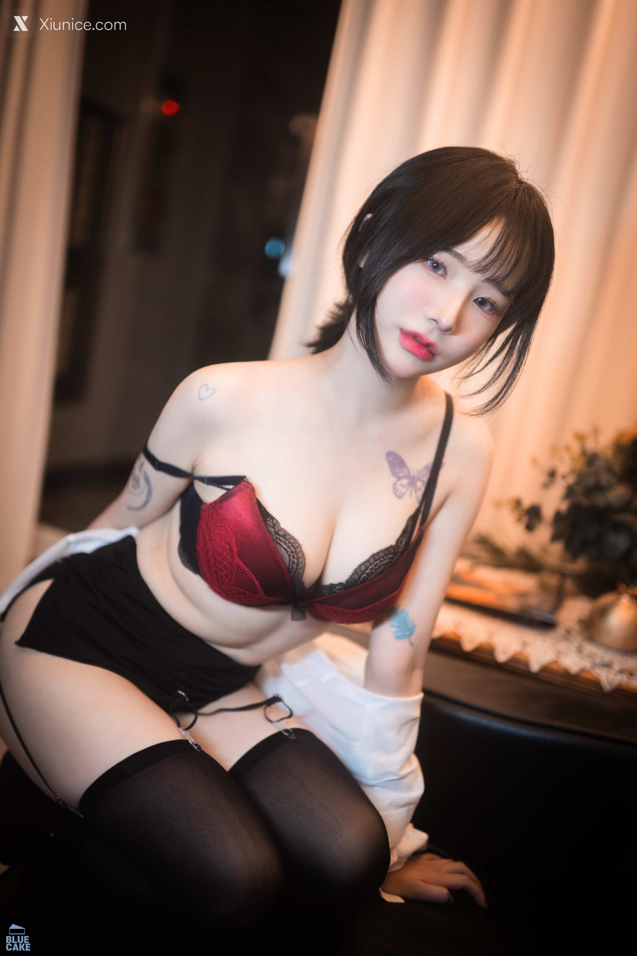 BLUECAKE Yeji (예지) – Cat Play 4K