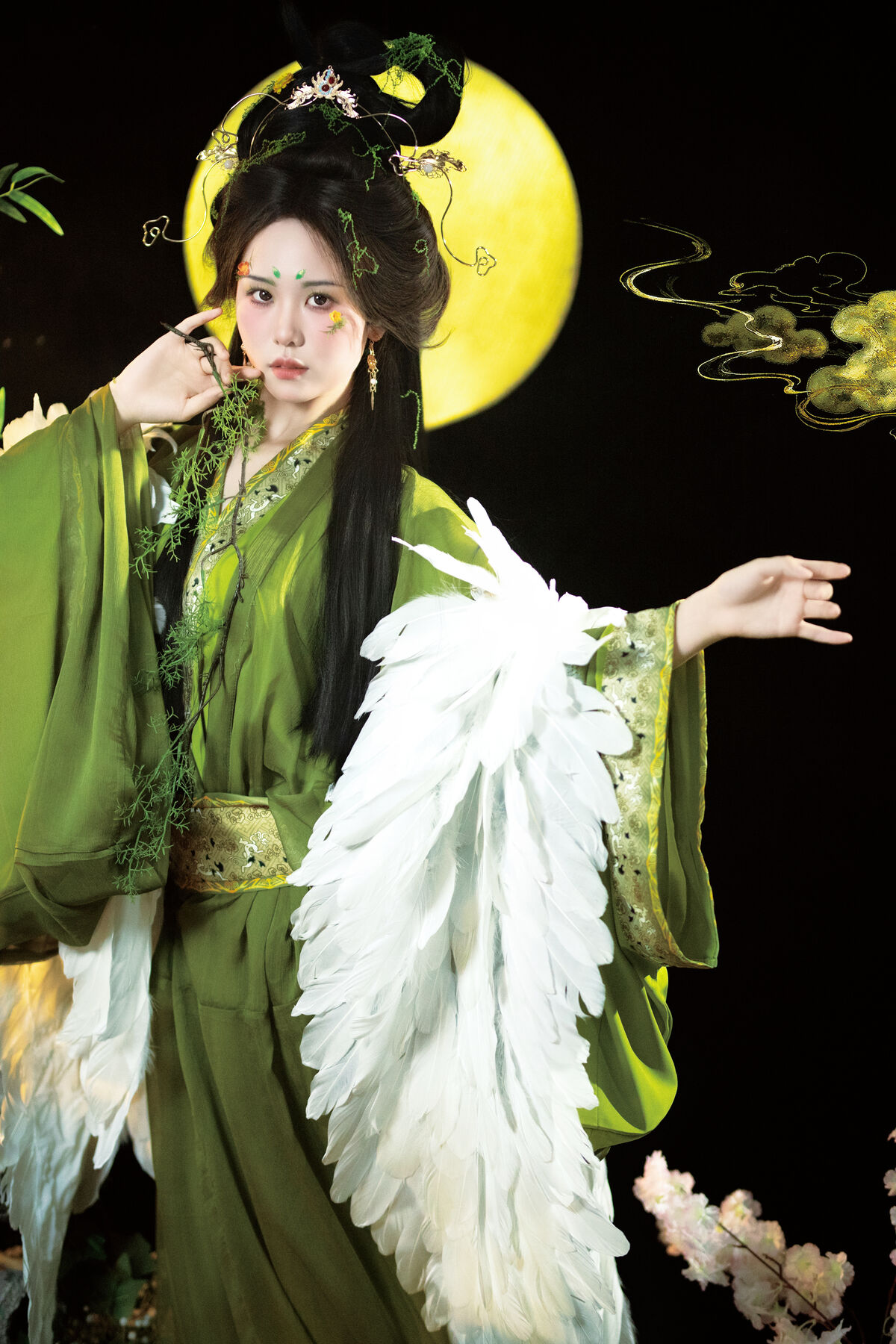YiTuYu艺图语 Vol.10298 Fei Teng De Mi Zhou