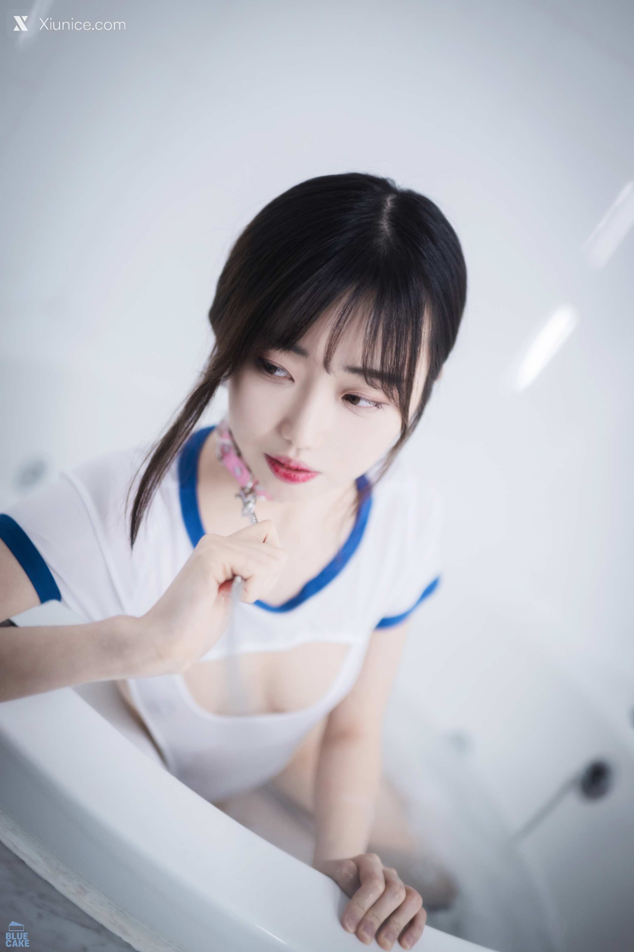 BLUECAKE Kim Ji-won (김지원) – White One + RED.Ver 4K