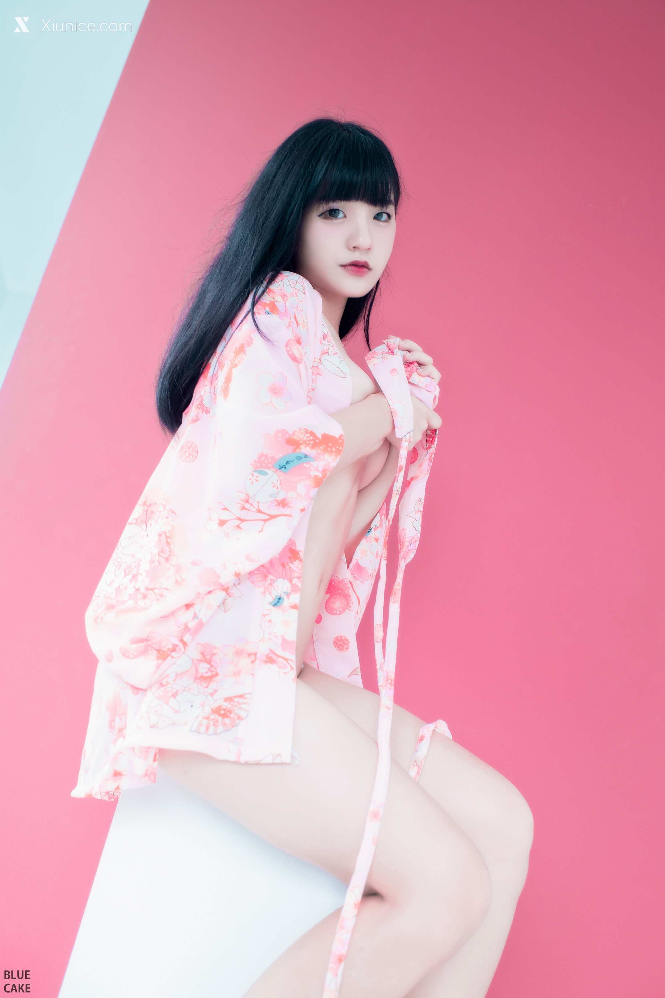 BLUECAKE Jeong Jenny (정제니) – WHITE 4K