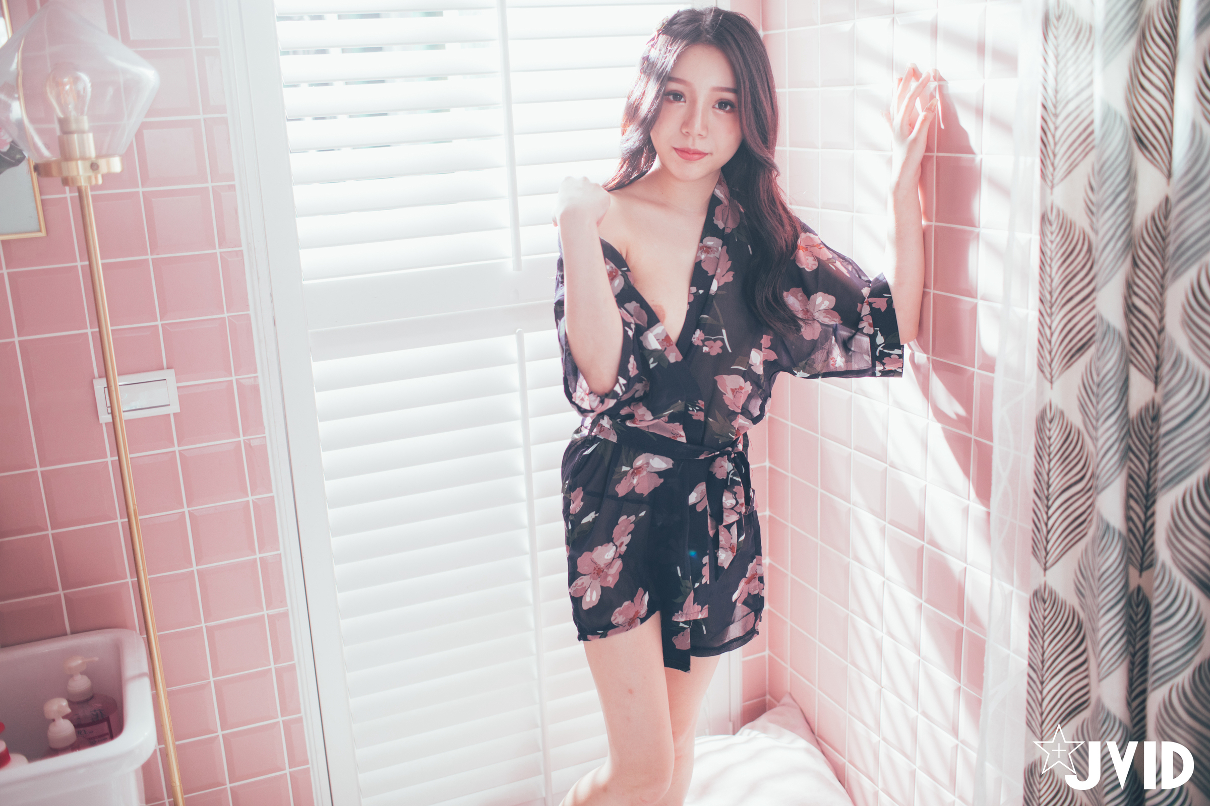 [JVID] 梵梵 – 天然美女梵梵 美麗無邪的笑容甜翻你的心