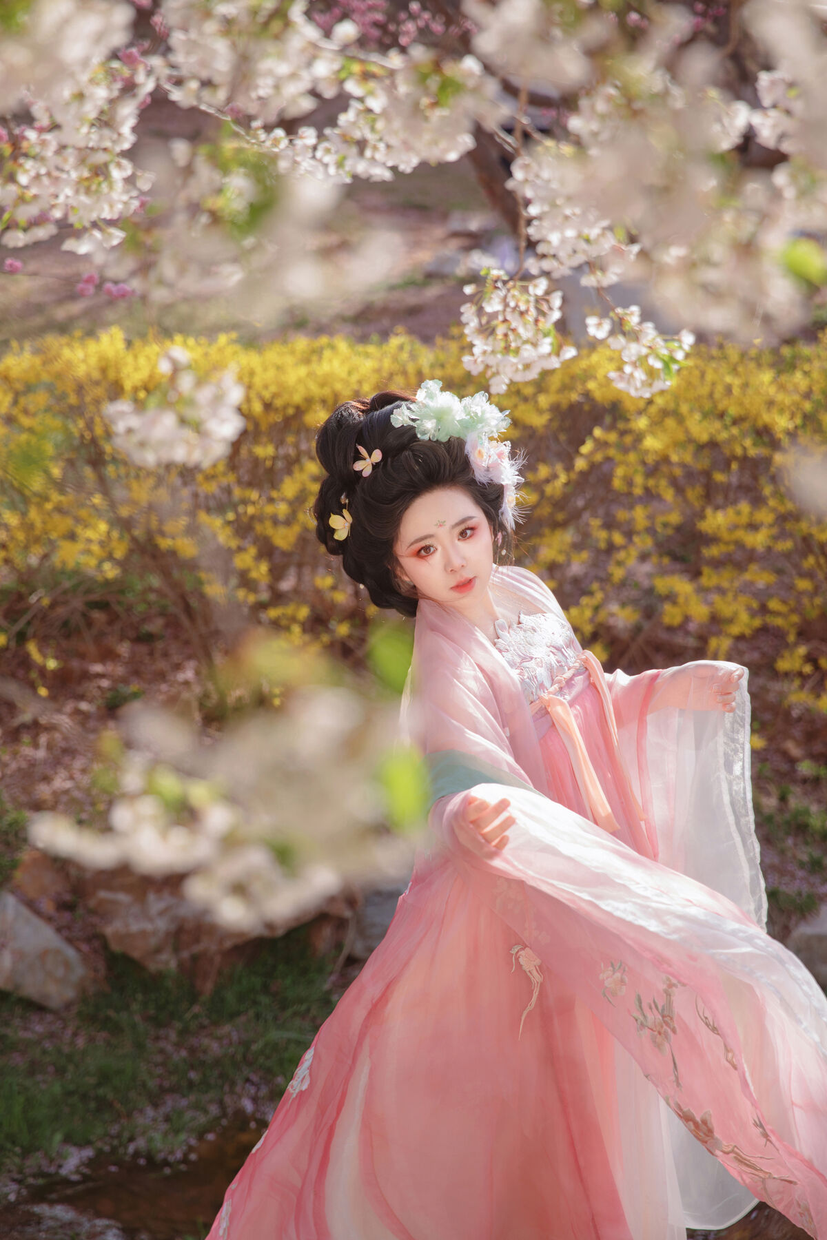 YiTuYu艺图语 Vol.10612 Liu Liu 24 YiTuYu艺图语 Vol.10612 Liu Liu