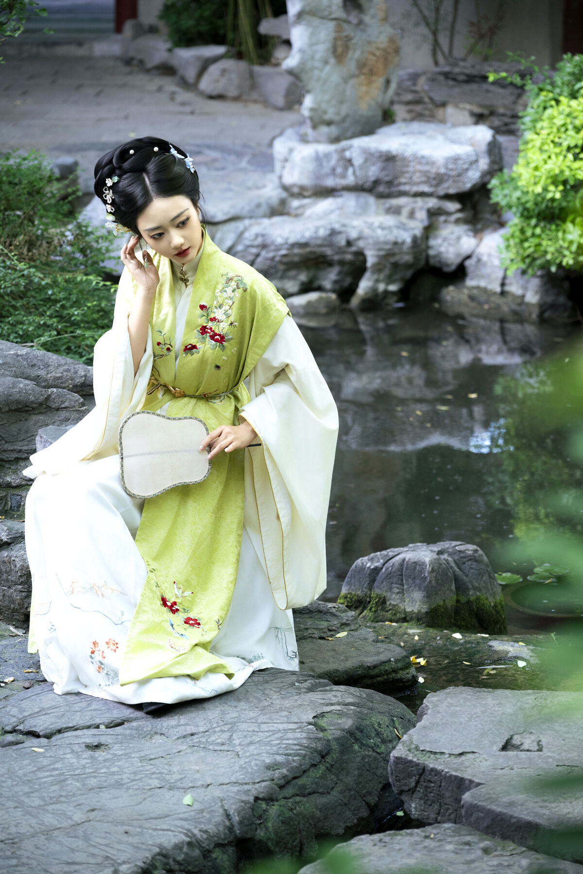 YiTuYu艺图语 Vol.10448 Yi Ming