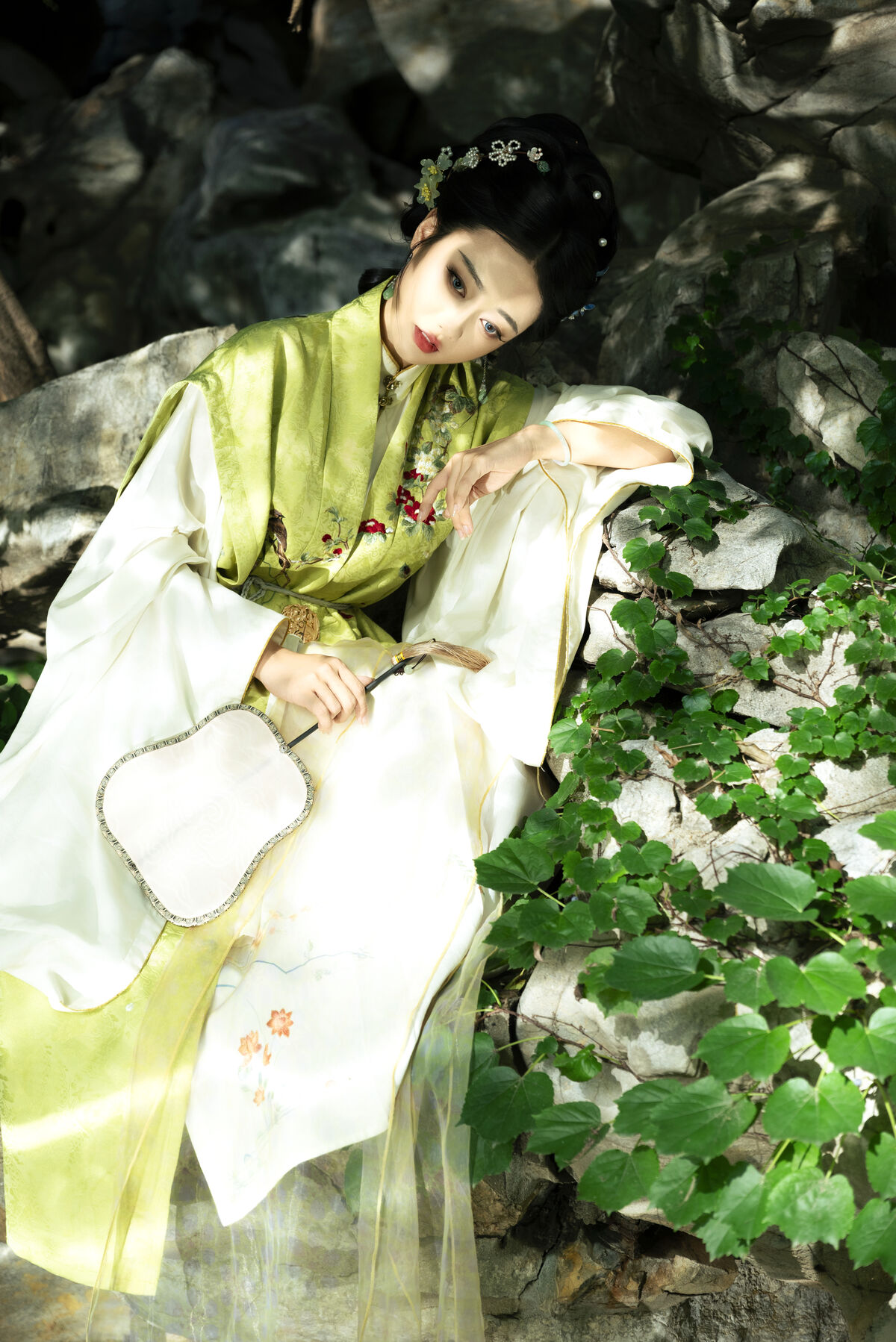 YiTuYu艺图语 Vol.10448 Yi Ming