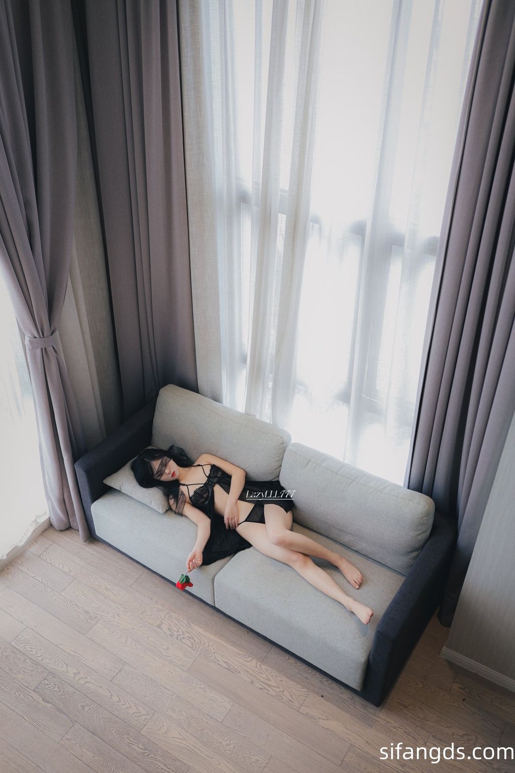 [OtherXXX] LazyLLL777(阿七)： 网红摄影师 全尺度唯美私拍