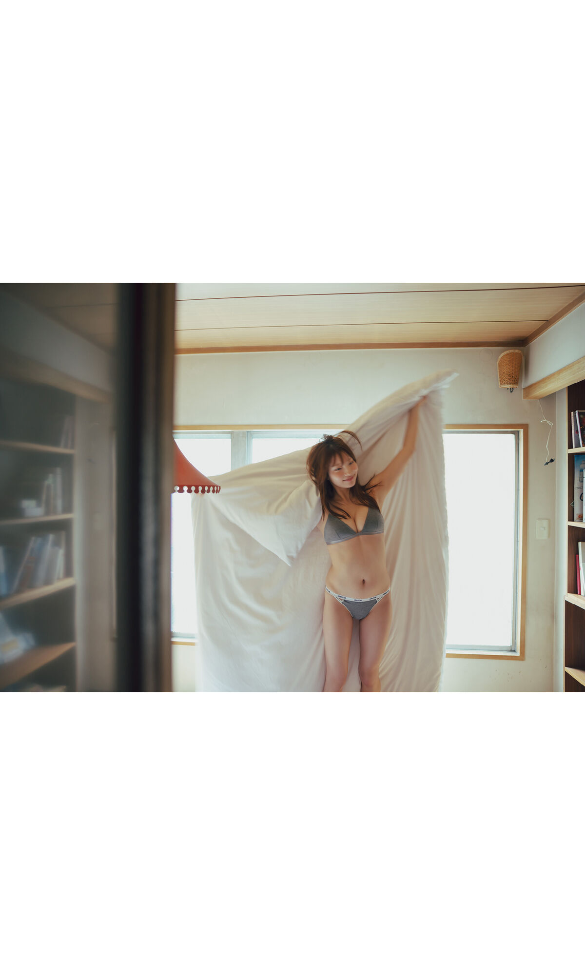Natsuki Satonaka 里仲菜月 - Happiness Is This しあわせって こういうこと