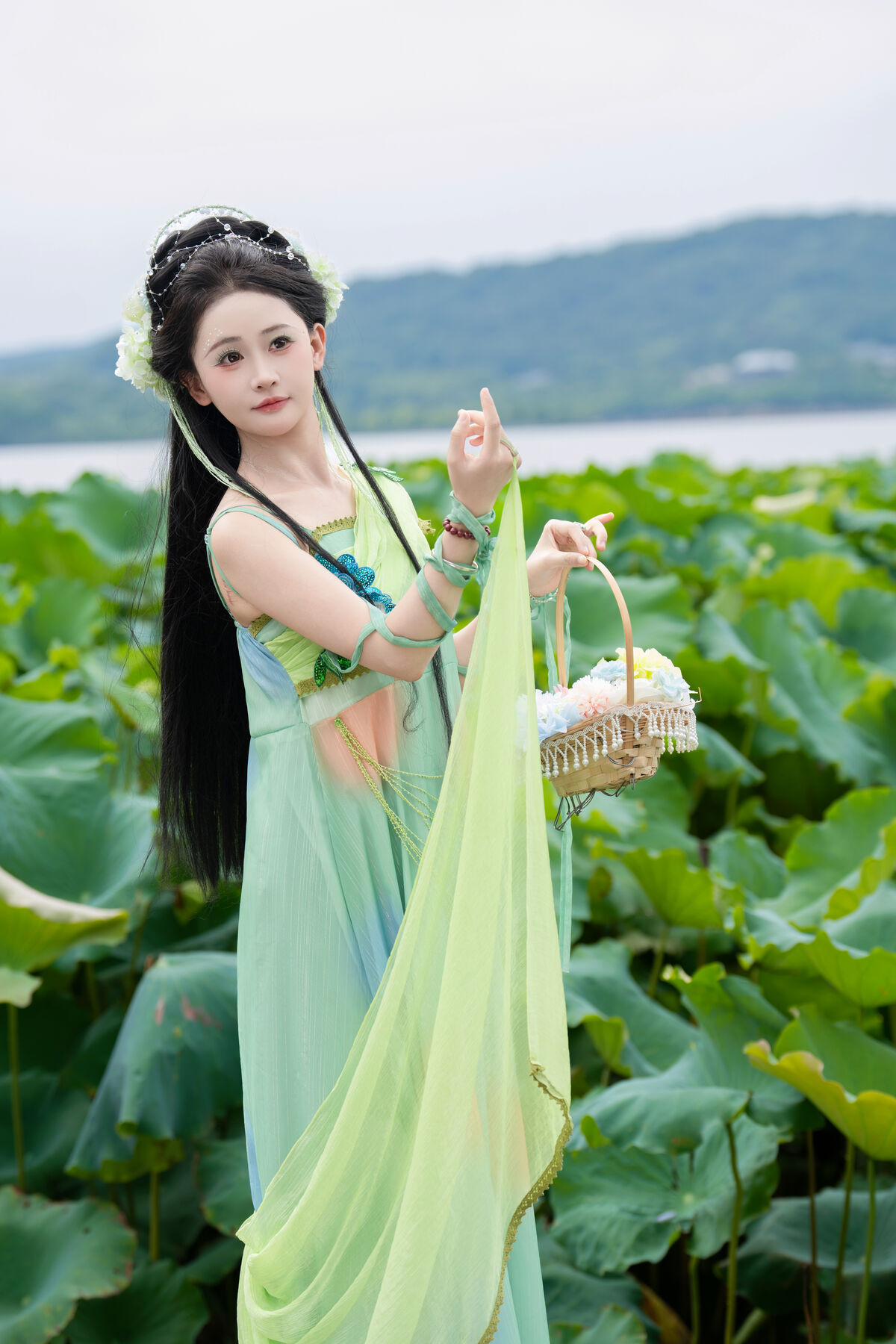 YiTuYu艺图语 Vol.10362 Jiao Yi Zhi Sui Sui