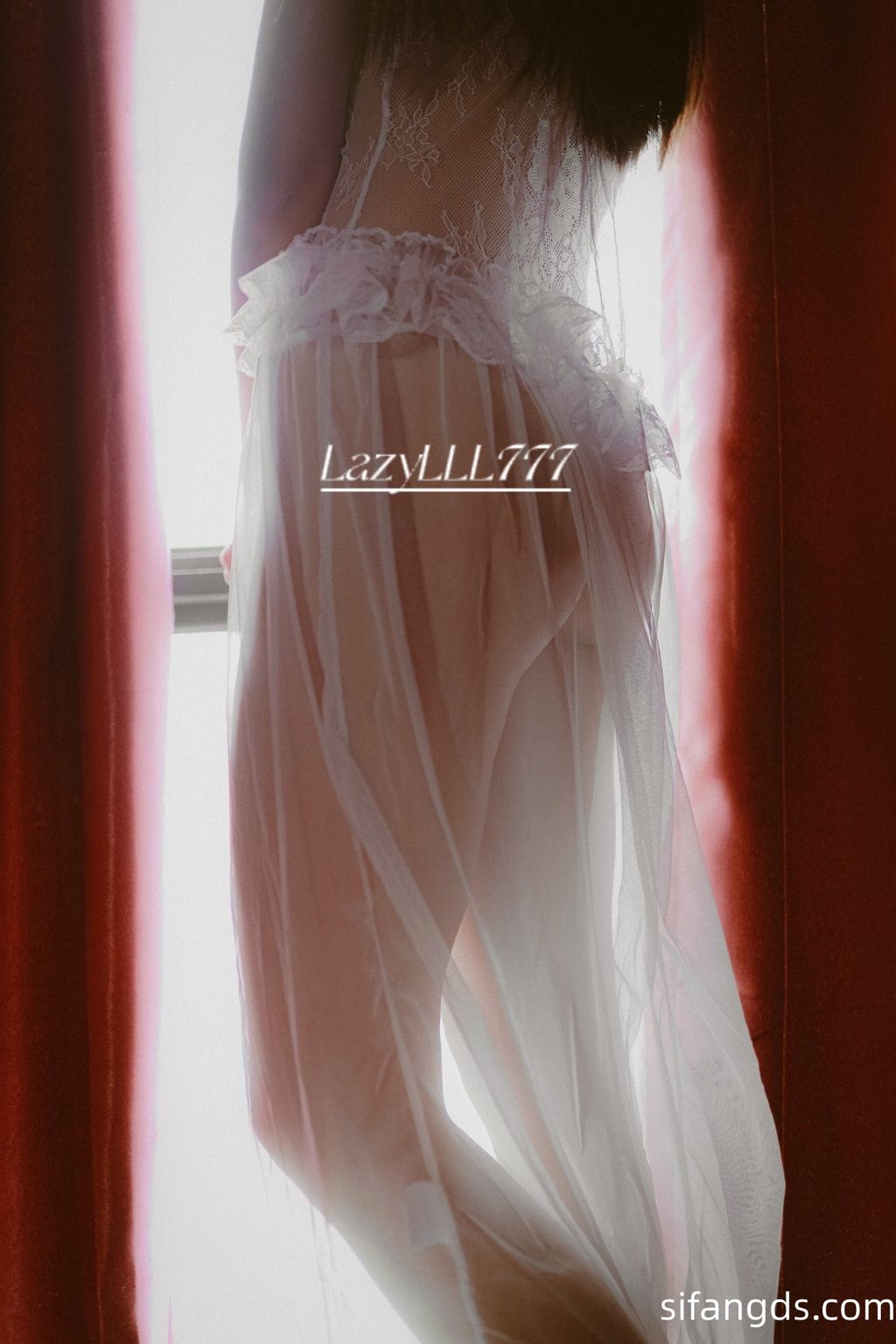 [OtherXXX] LazyLLL777(阿七)： 网红摄影师 全尺度唯美私拍