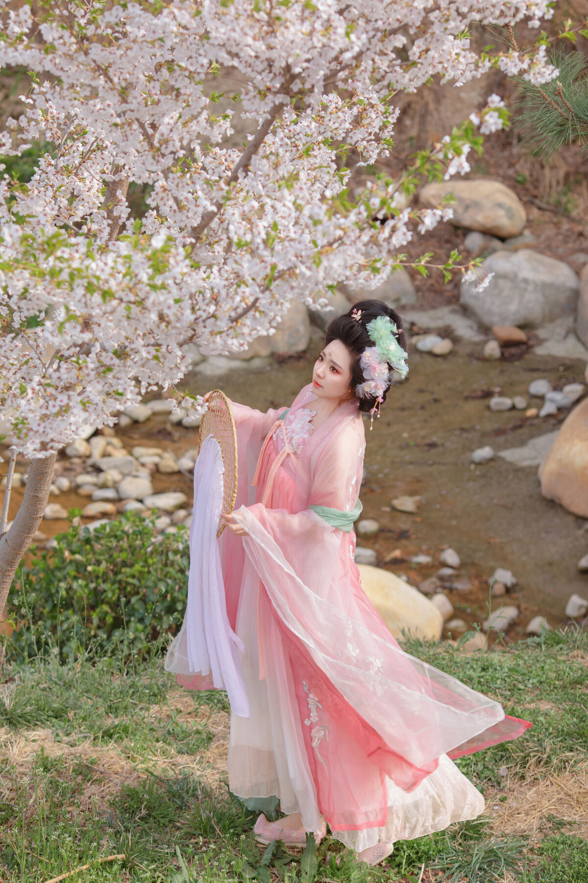 YiTuYu艺图语 Vol.10612 Liu Liu 25 YiTuYu艺图语 Vol.10612 Liu Liu