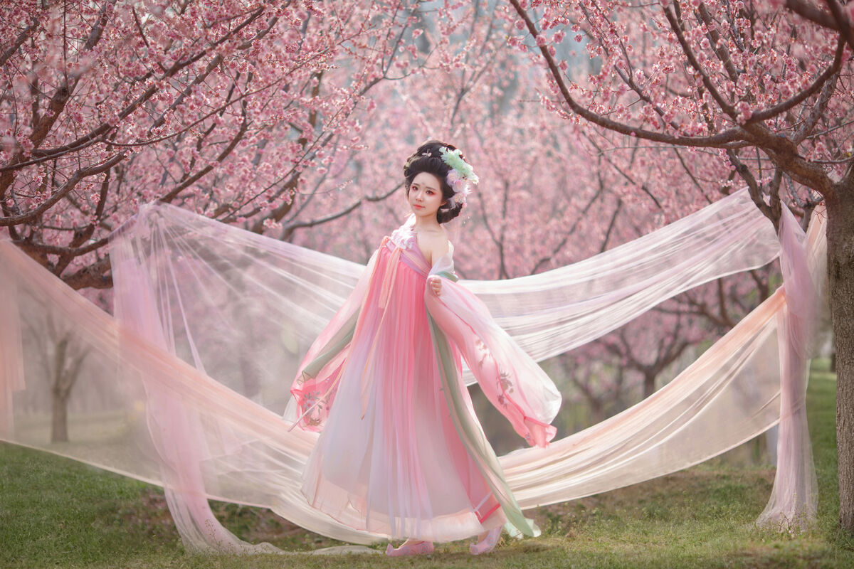 YiTuYu艺图语 Vol.10612 Liu Liu 26 YiTuYu艺图语 Vol.10612 Liu Liu