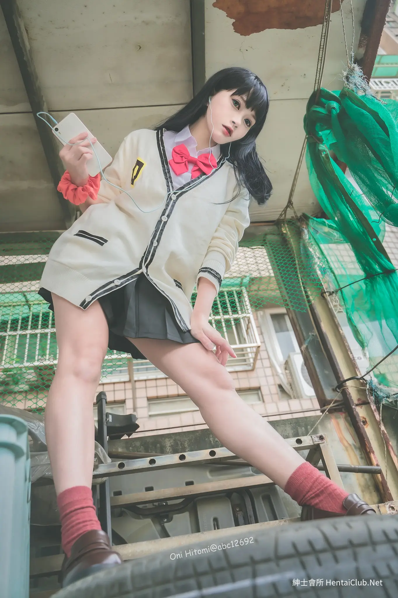 鬼瞳 OniHitomi Rikka Takarada