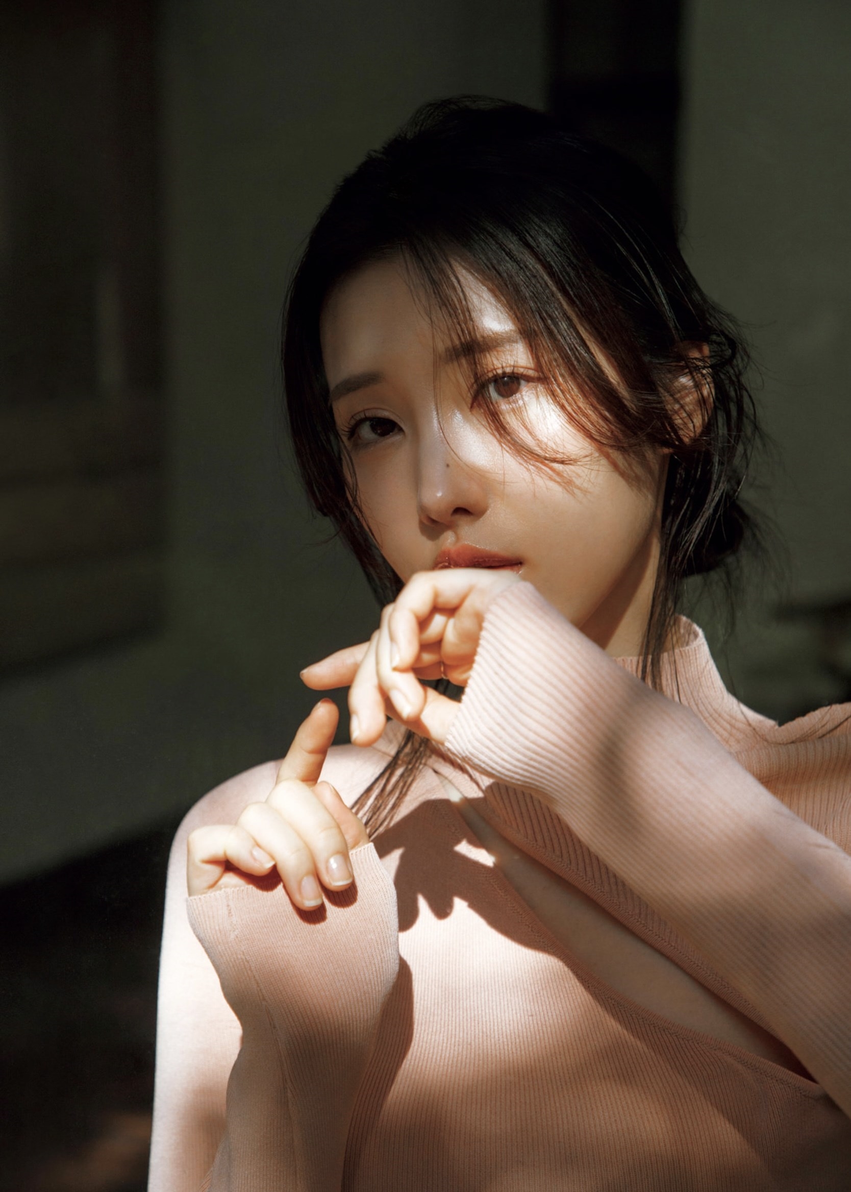 [Photobook] 志崎樺音1st写真集 unplugged