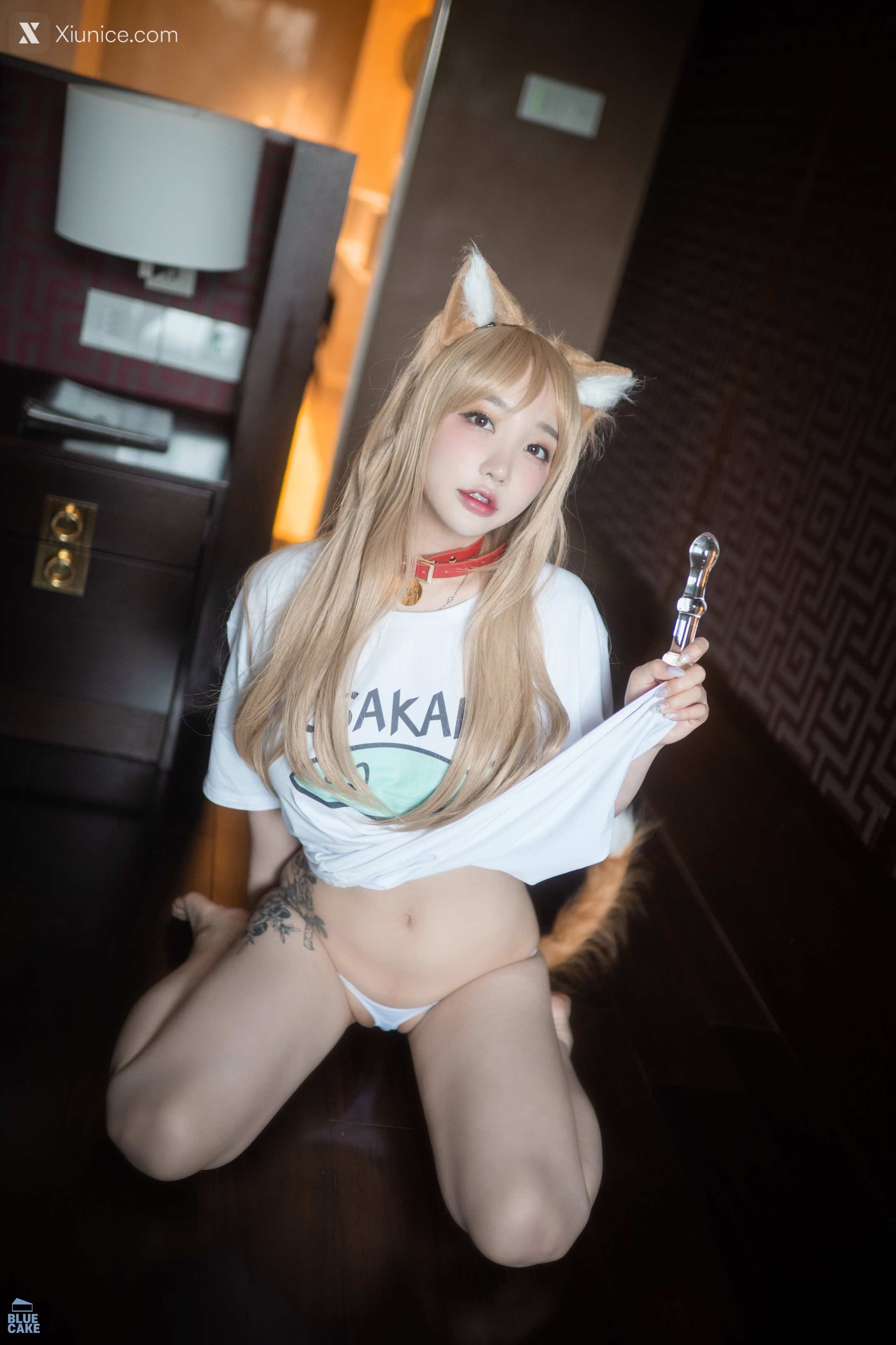 BLUECAKE Son Ye-Eun (손예은) – Puss Puss (+RED Ver + COSPLAY) 4K