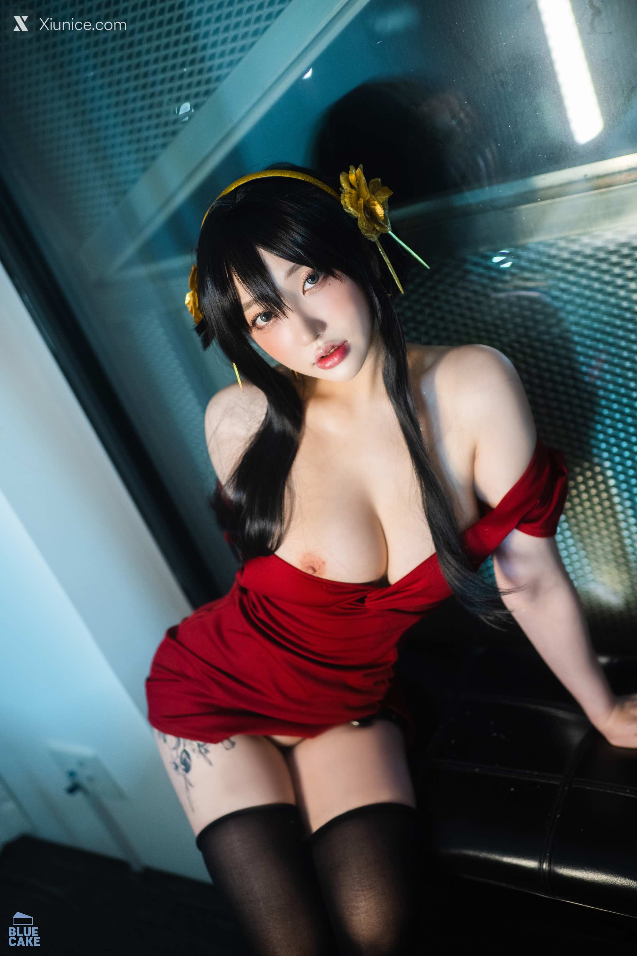 BLUECAKE Son Ye-Eun (손예은) – Black Rose RED+ 4K