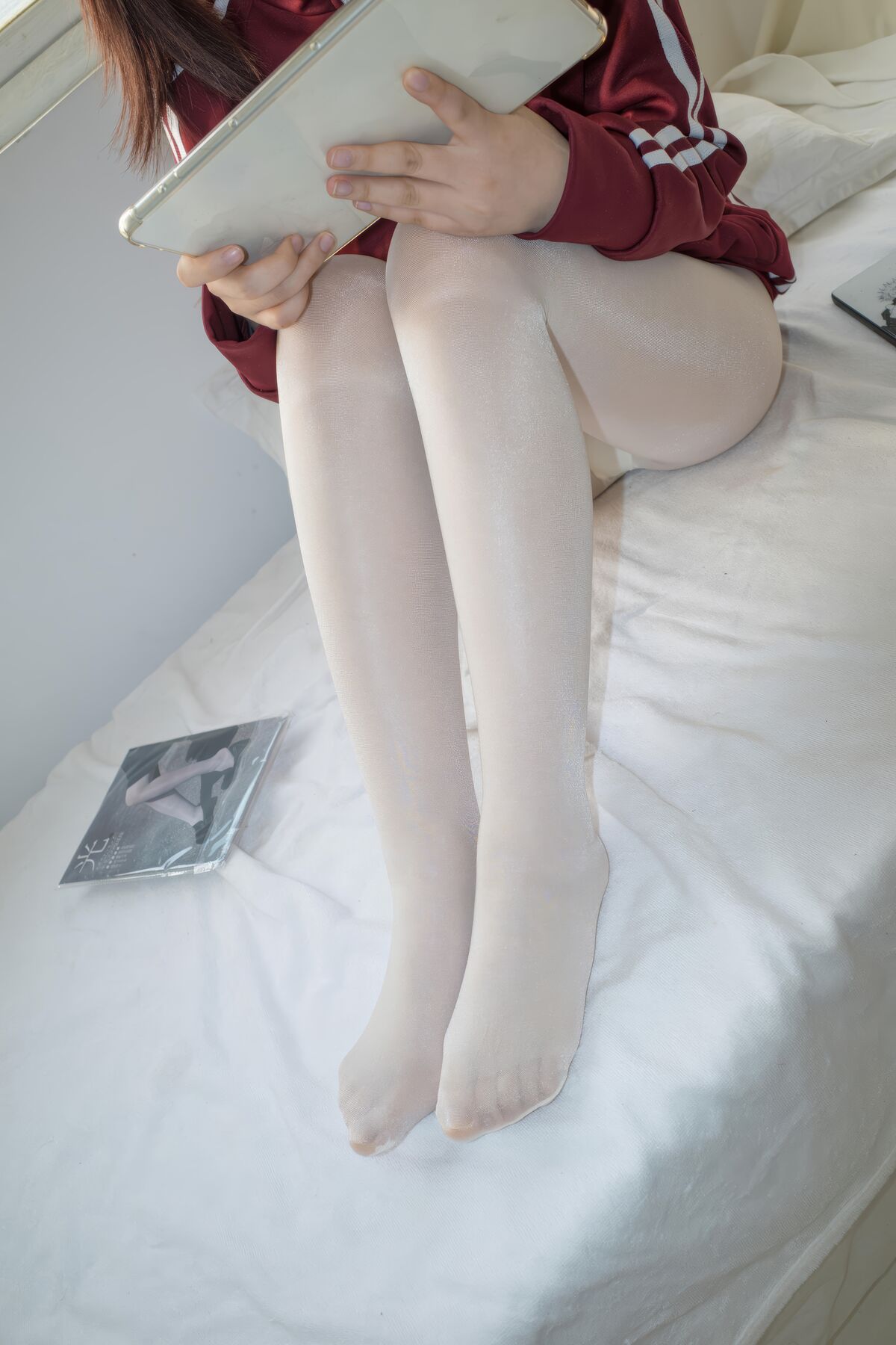 森萝财团写真 内部写真 Xiao Yoru 小夜 - 40D闪闪舍宾袜