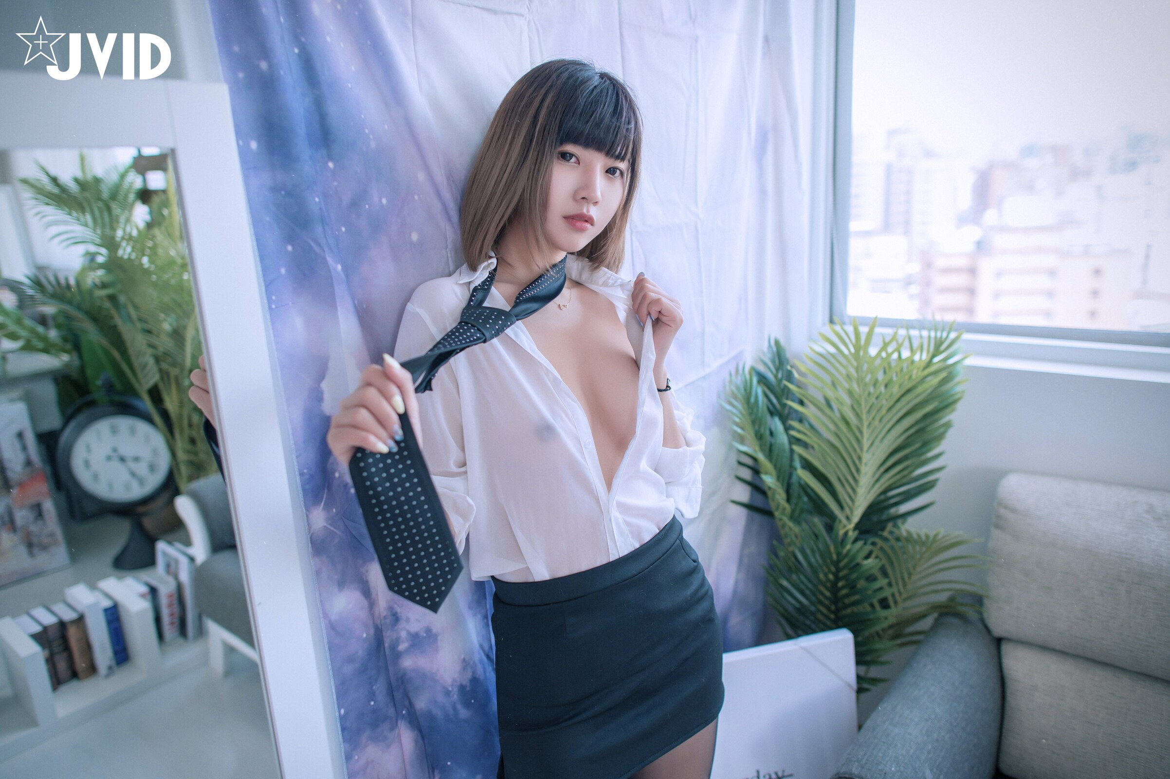 [JVID] 果宝宝 – 面試遇到變態公司果寶寶