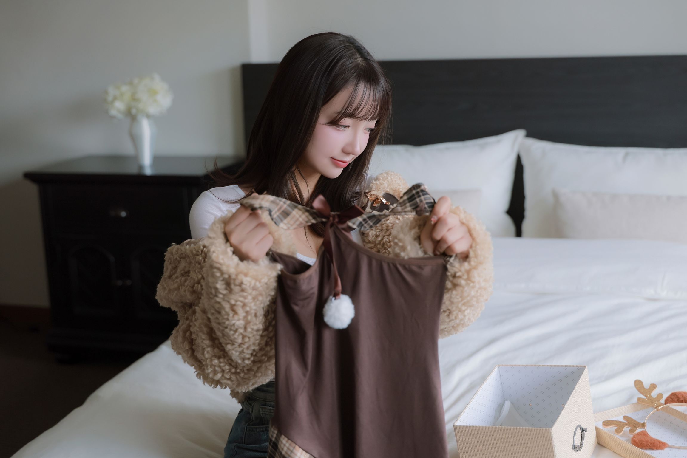 Son Ye-Eun (손예은): 2025 X-Mas Offline 87 Son Ye-Eun (손예은): 2025 X-Mas Offline