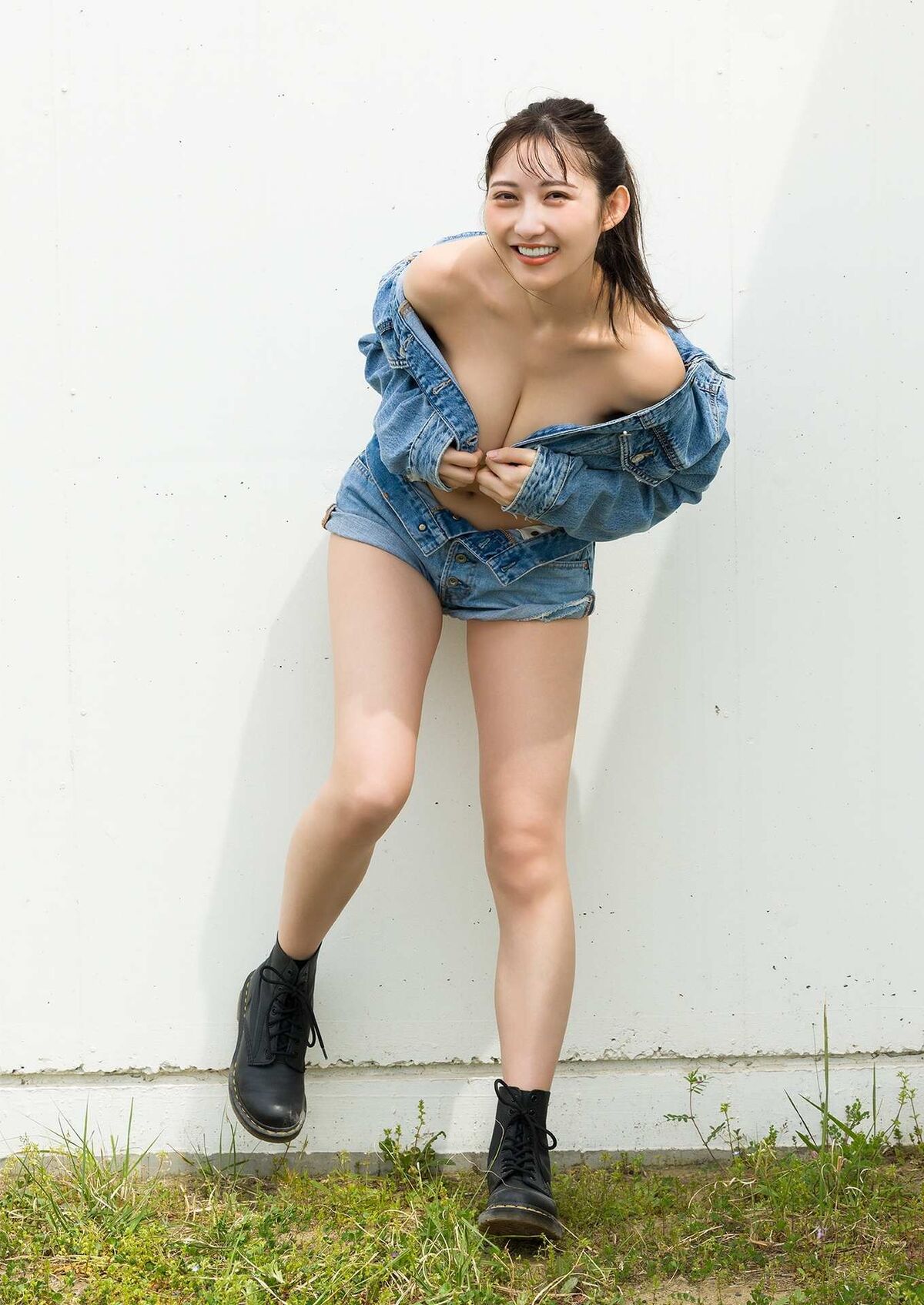 Tsuji Ririsa 辻りりさ - デジタル限定 YJ PHOTO BOOK 写真集 スキマ