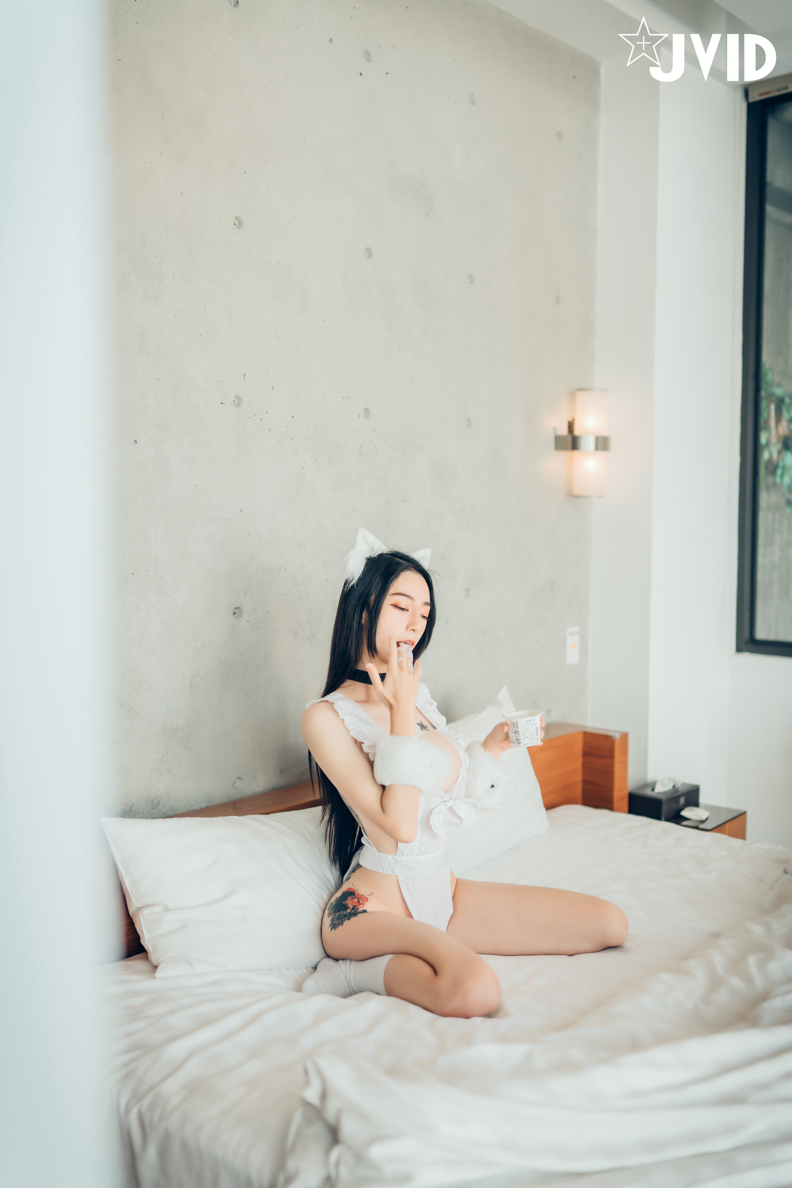 [JVID] 飘飘 – 猫娘女友-全真空死库水女仆-足控-激凸透点