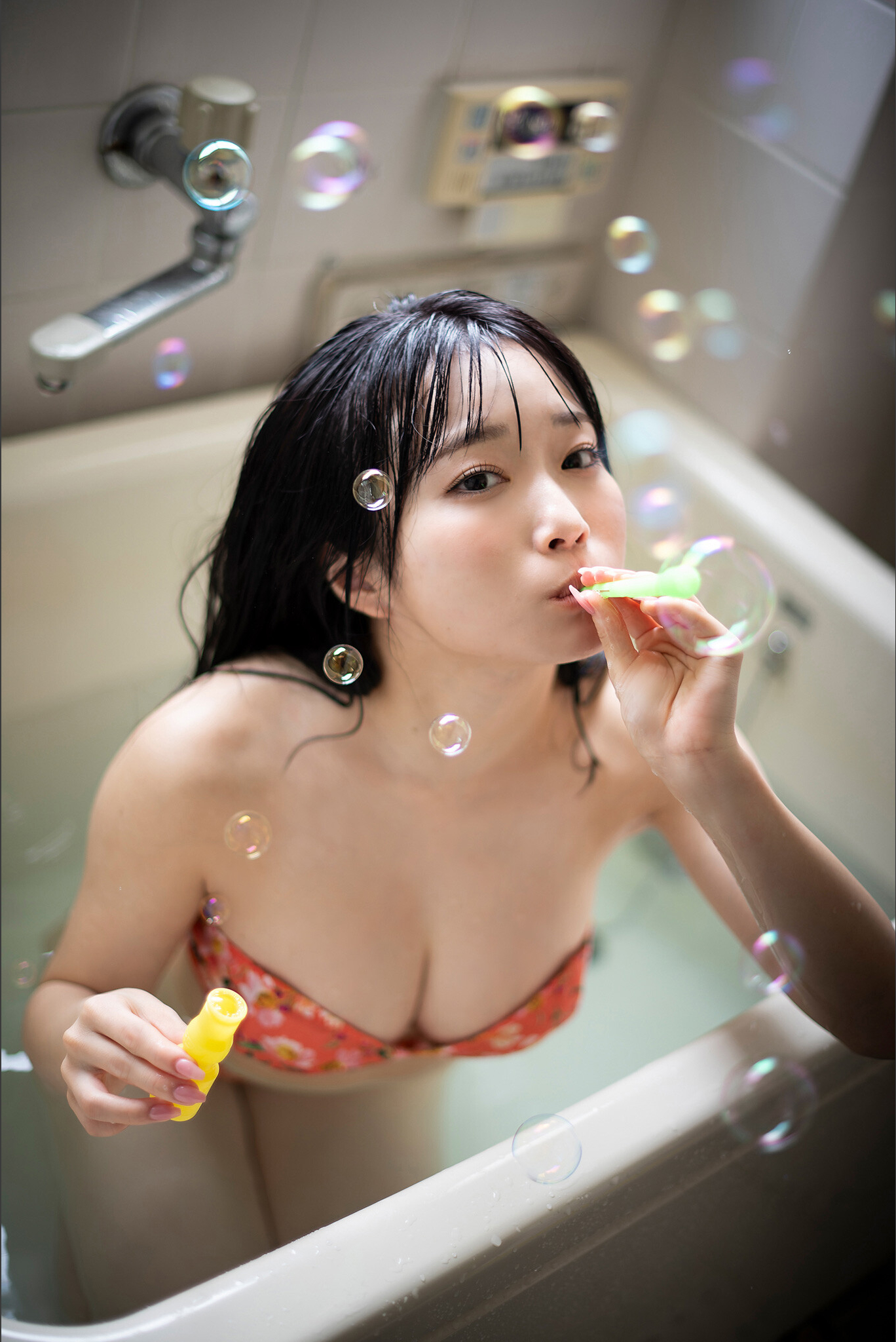[Photobook] 2025.09.10 岸みゆ レトロとろとろDIARY PARADEデジタルフォトブック