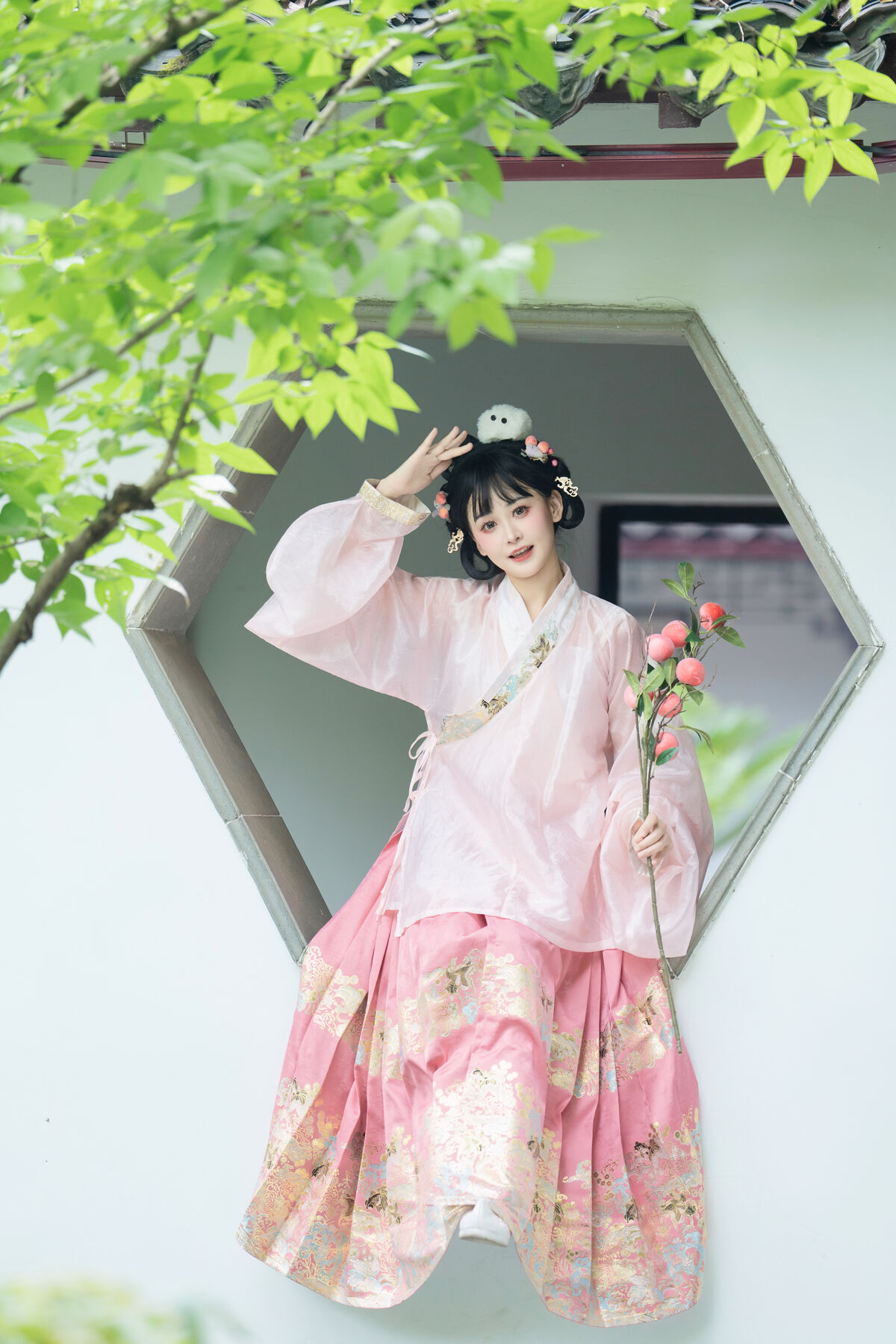 YiTuYu艺图语 Vol.10476 Jiao Yi Zhi Sui Sui