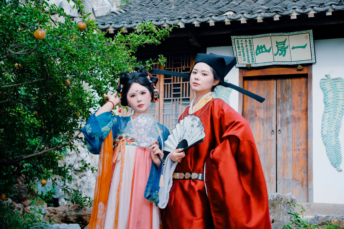 YiTuYu艺图语 Vol.10554 Yi Ming