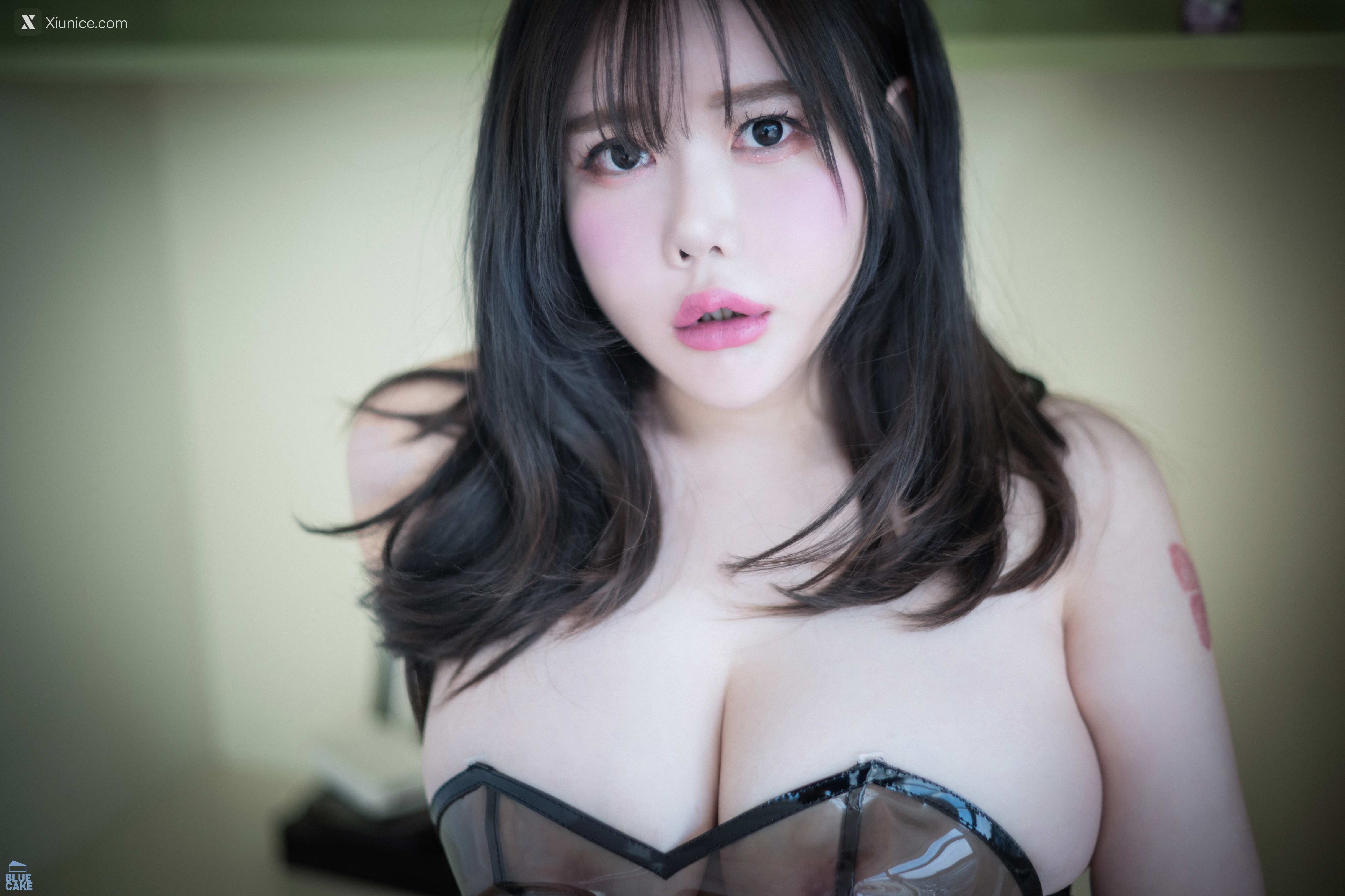 BLUECAKE SUA (지수아) – Vol.05 Nude Bikini Black (RED+) 4K