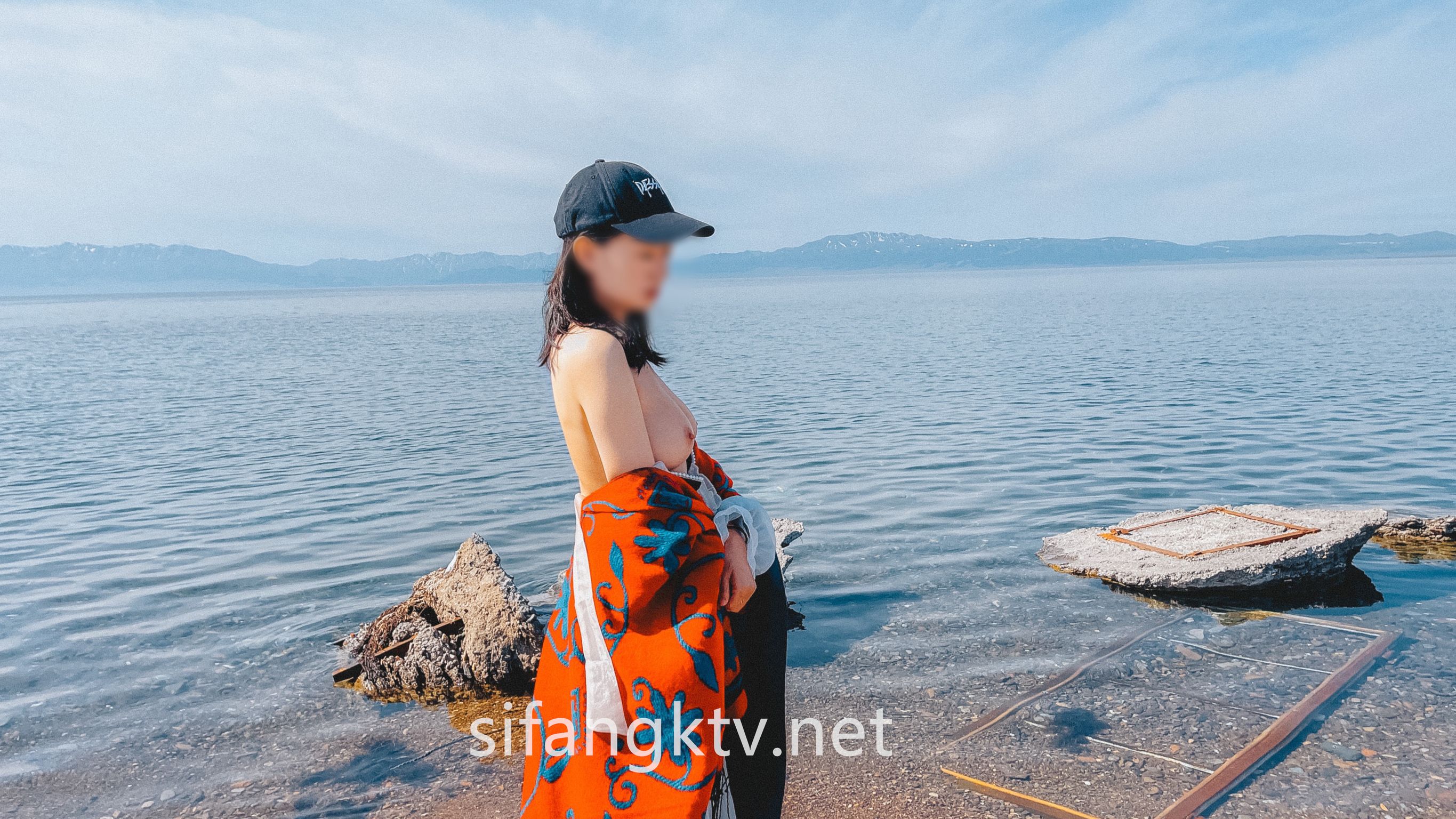 [OtherXXX] 小可爱： 绿帽癖NTR夫妻 旅拍露出