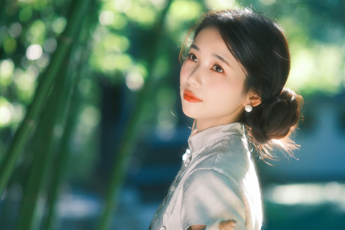 YiTuYu艺图语 Vol.10336 Fei Teng De Mi Zhou