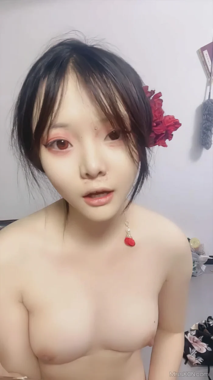 用力槽倩倩： 甜美小萝莉 热门歌曲 裸舞狂跳