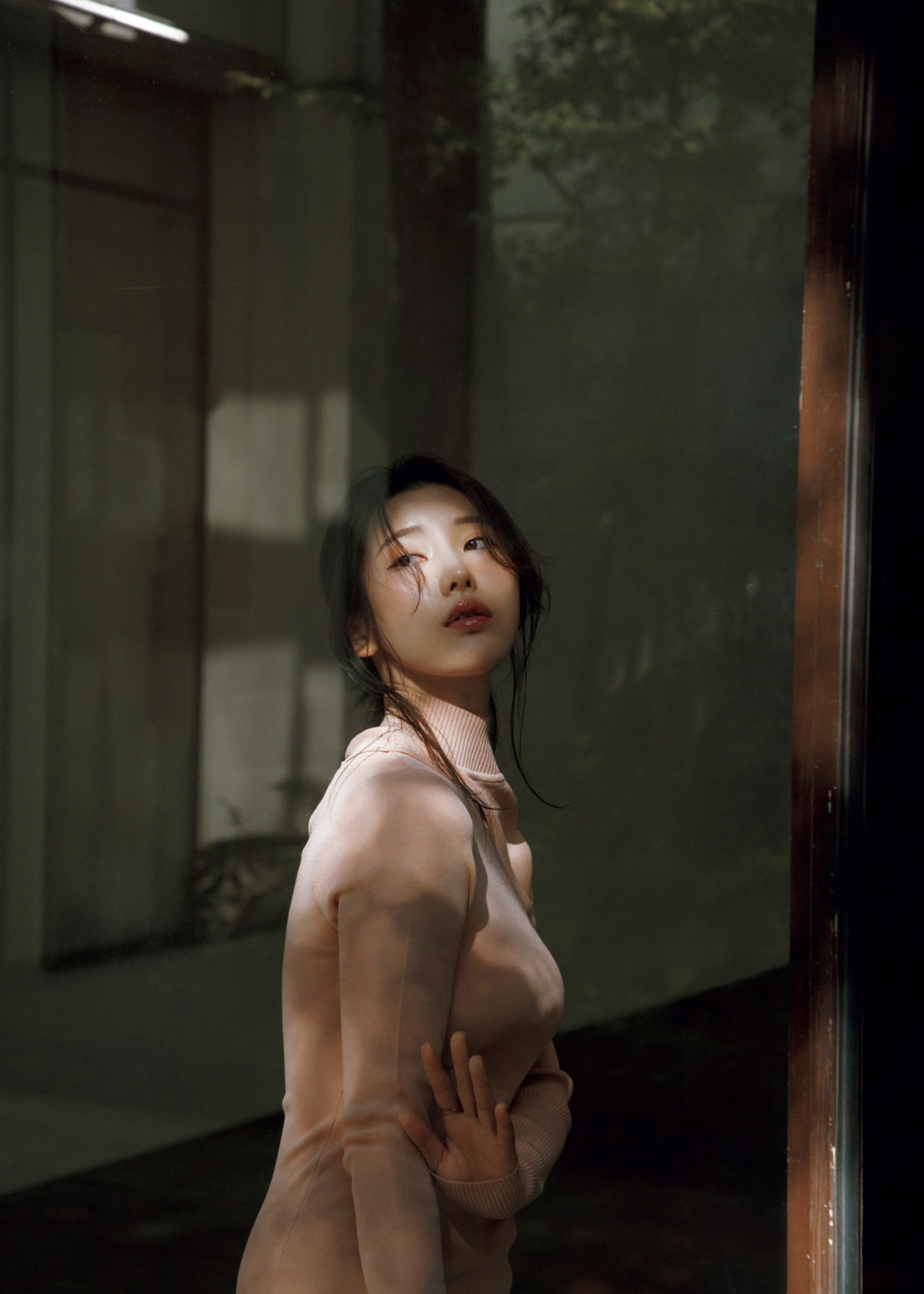[Photobook] 志崎樺音1st写真集 unplugged