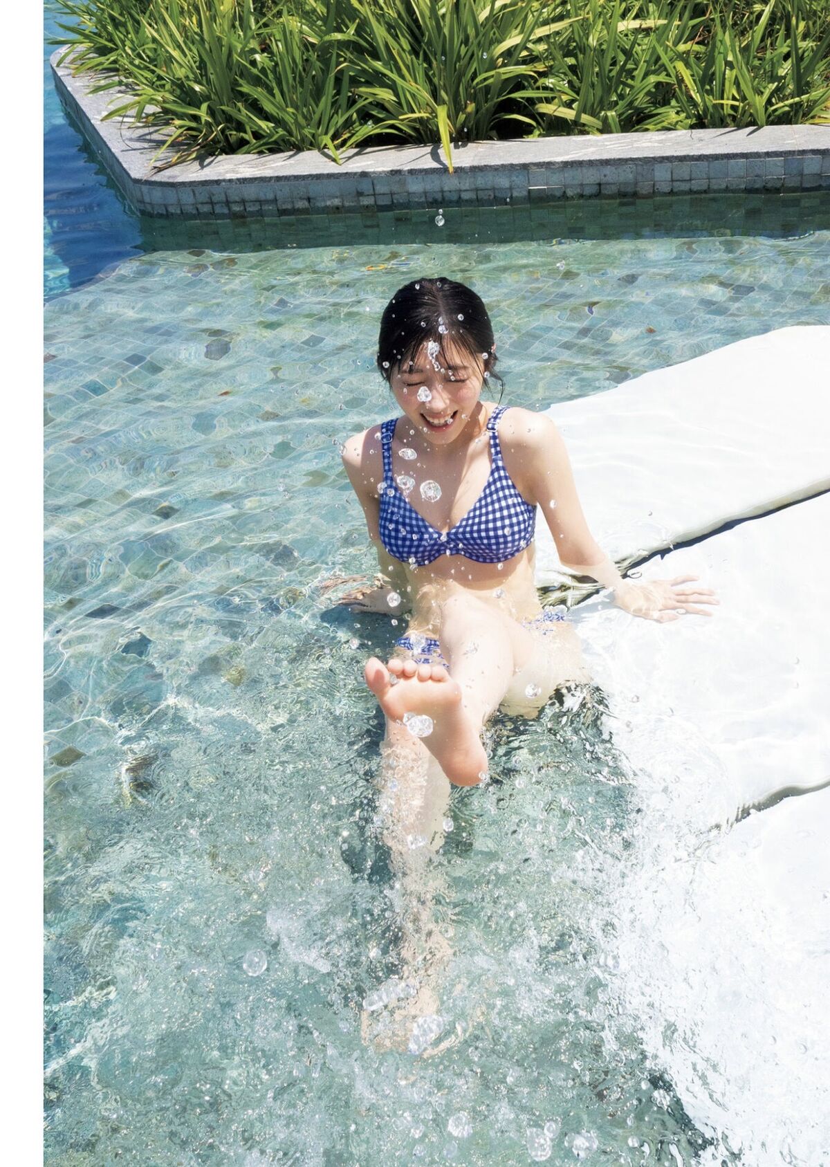Airi Sato 佐藤綺星 - 1st写真集 天使の反射角度 Part02