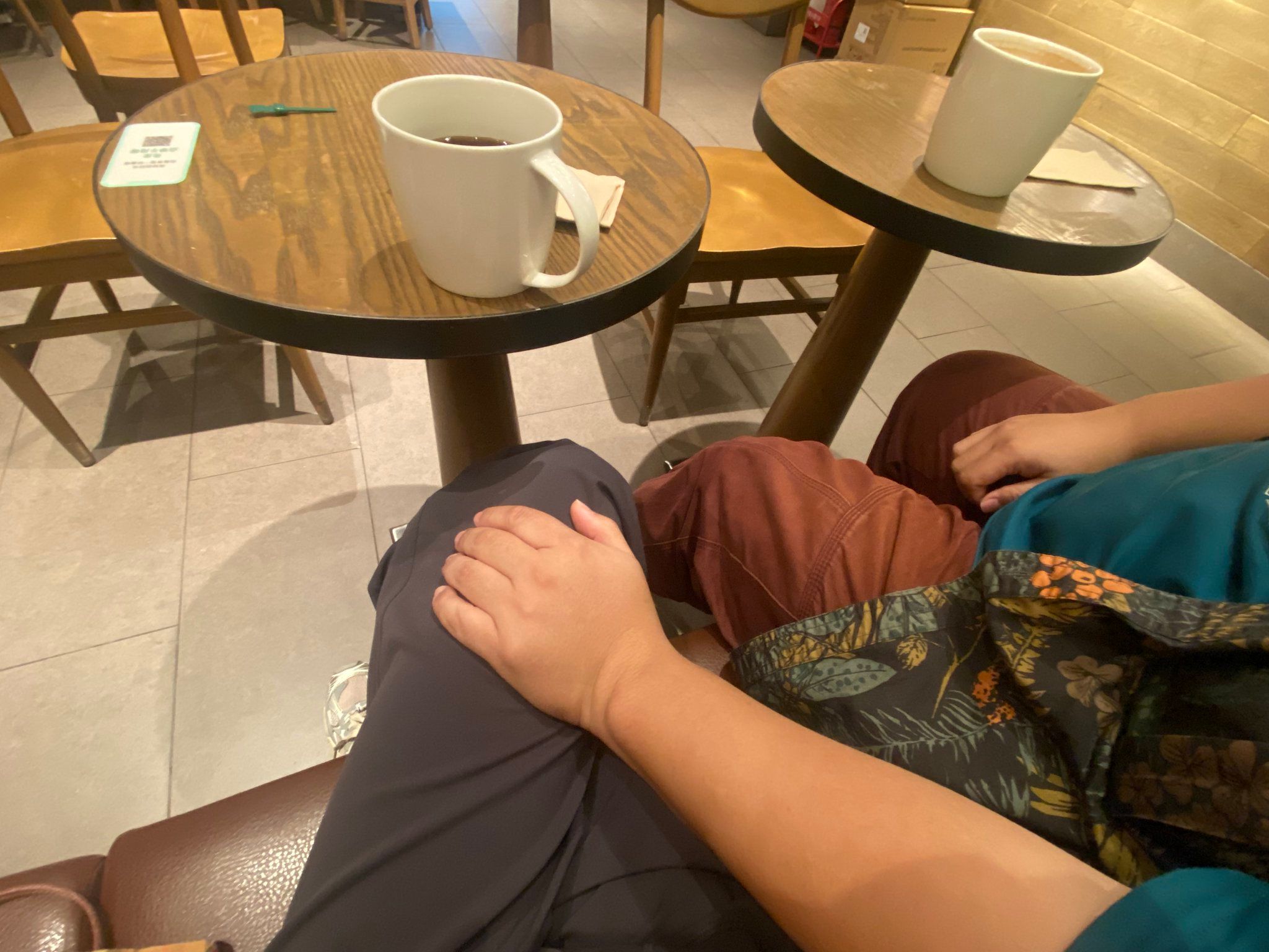 彤彤乖： 喜欢户外露出