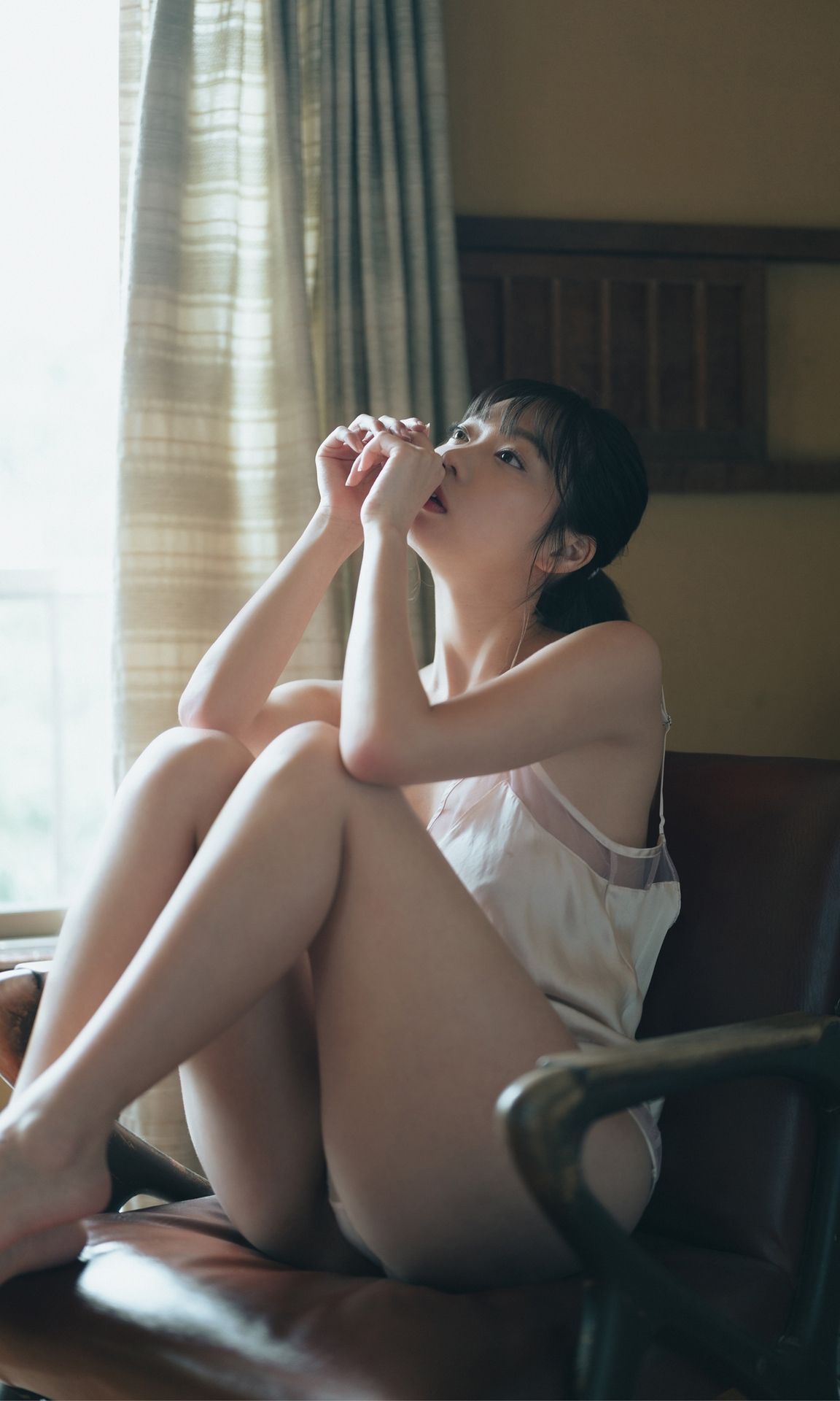 [Photobook]【デジタル限定】青山ひかる写真集「道しるべ」 (週プレ PHOTO BOOK)