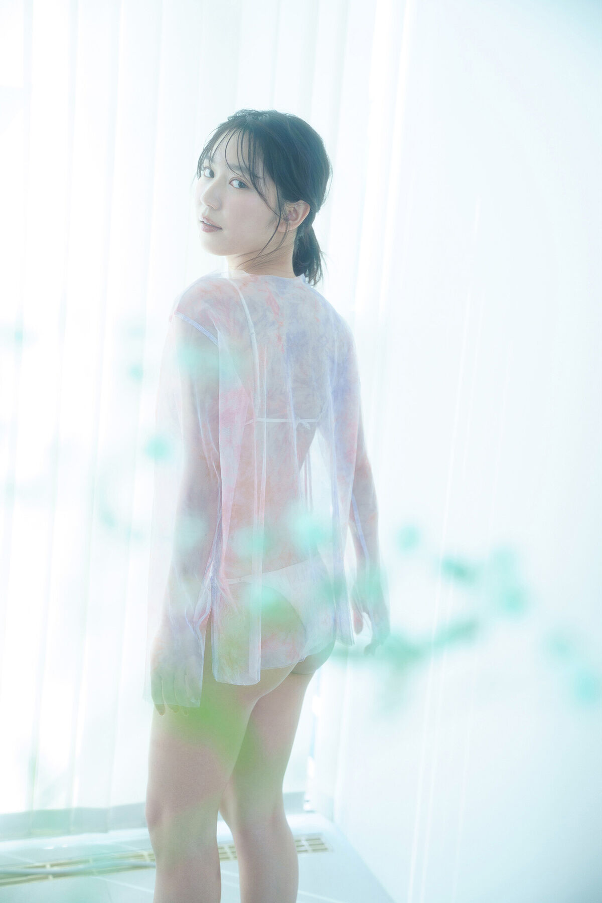 Kawamichi Sara 川道さら - 虹色シャワー PARADEデジタルフォトブック