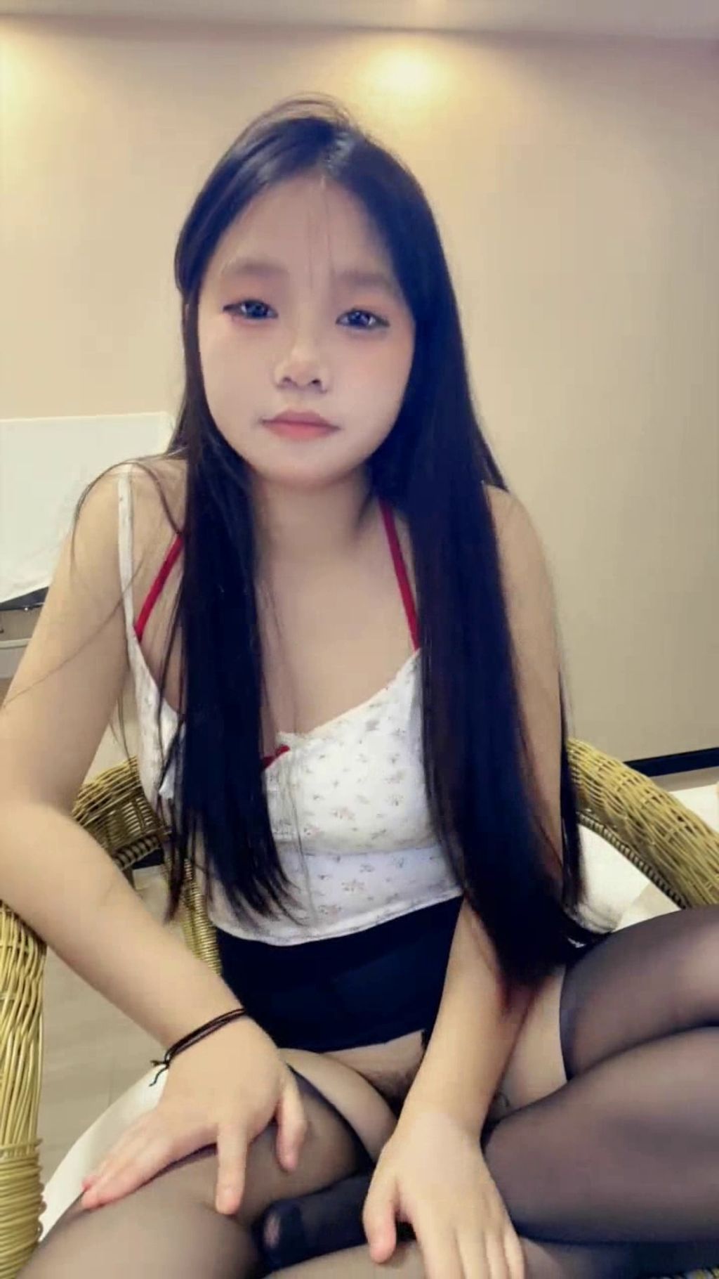 可可西西: 纯欲系少女 12.2-12.5收费大秀 31 可可西西: 纯欲系少女 12.2-12.5收费大秀