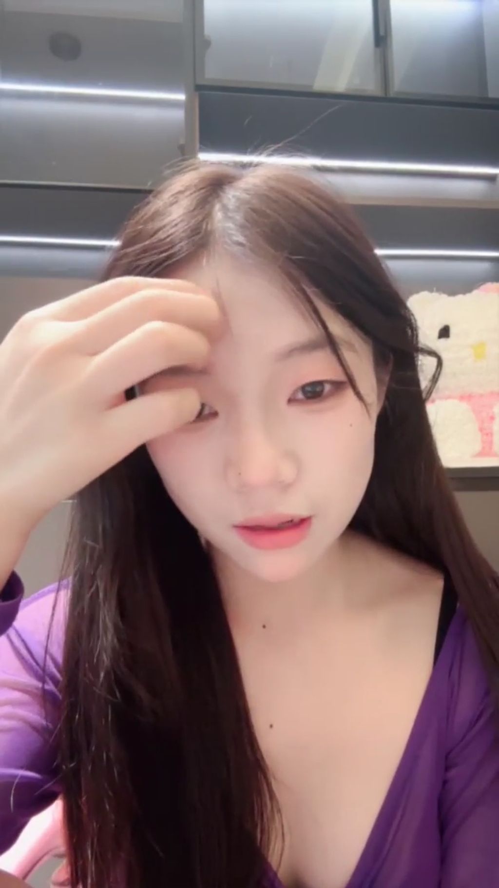 吧啦： 清纯少女下海 边跳边脱光光