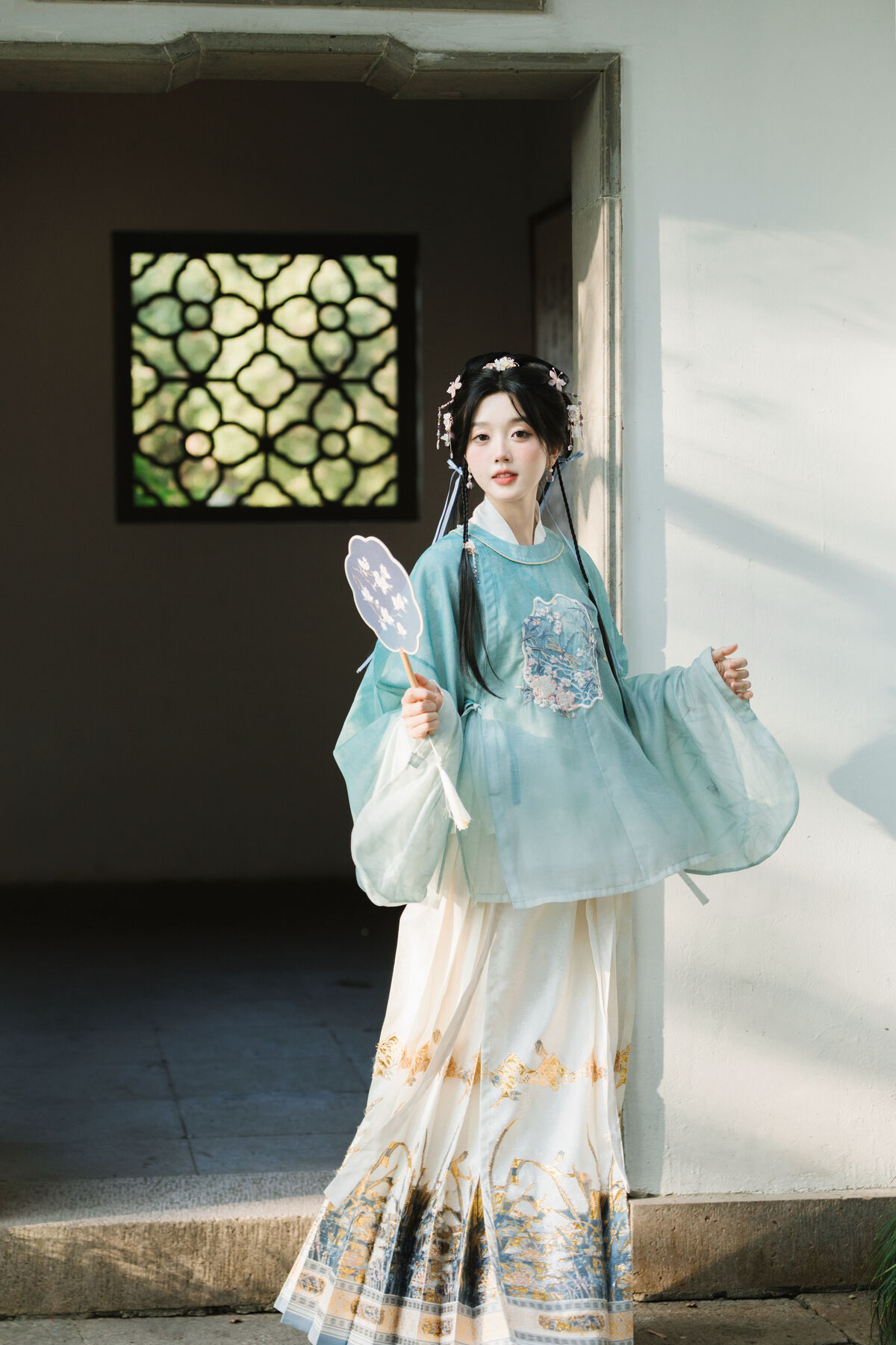 YiTuYu艺图语 Vol.10429 Ao Te You Dian Man