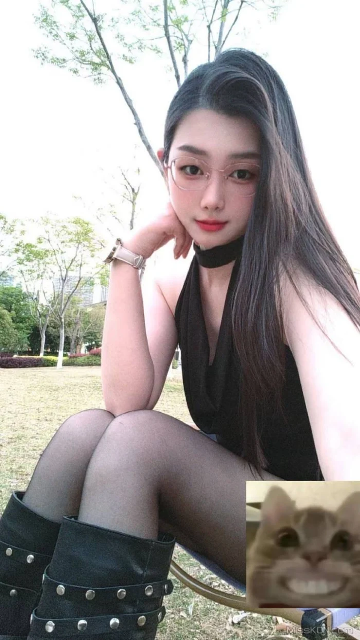 李安菲： 顶级泄密 2026.01.29 轻松拿下拜金小姐姐