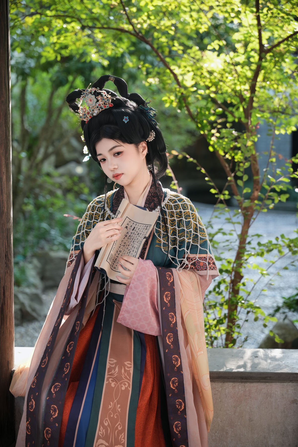 YiTuYu艺图语 Vol.10443 Qi Fu Fan Li De Mi Li