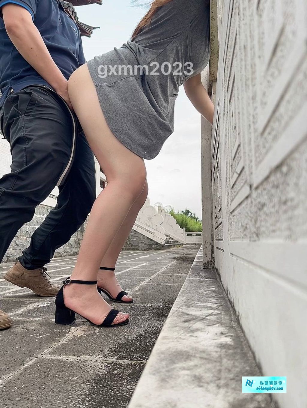 狗婷gxmm： 极品蛮腰肥臀反差母私拍完整版视图
