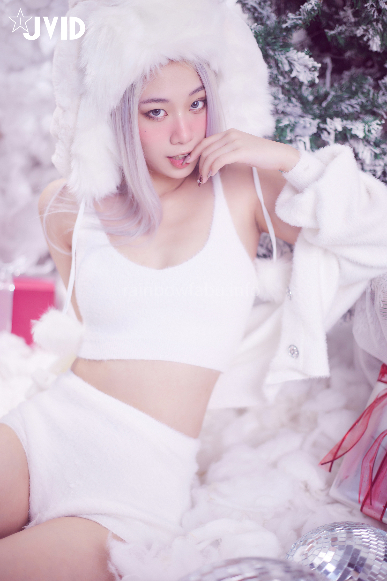 [JVID] Verna – 性感的愛死寂寞人雪女Verna陪你度過聖誕寒冬