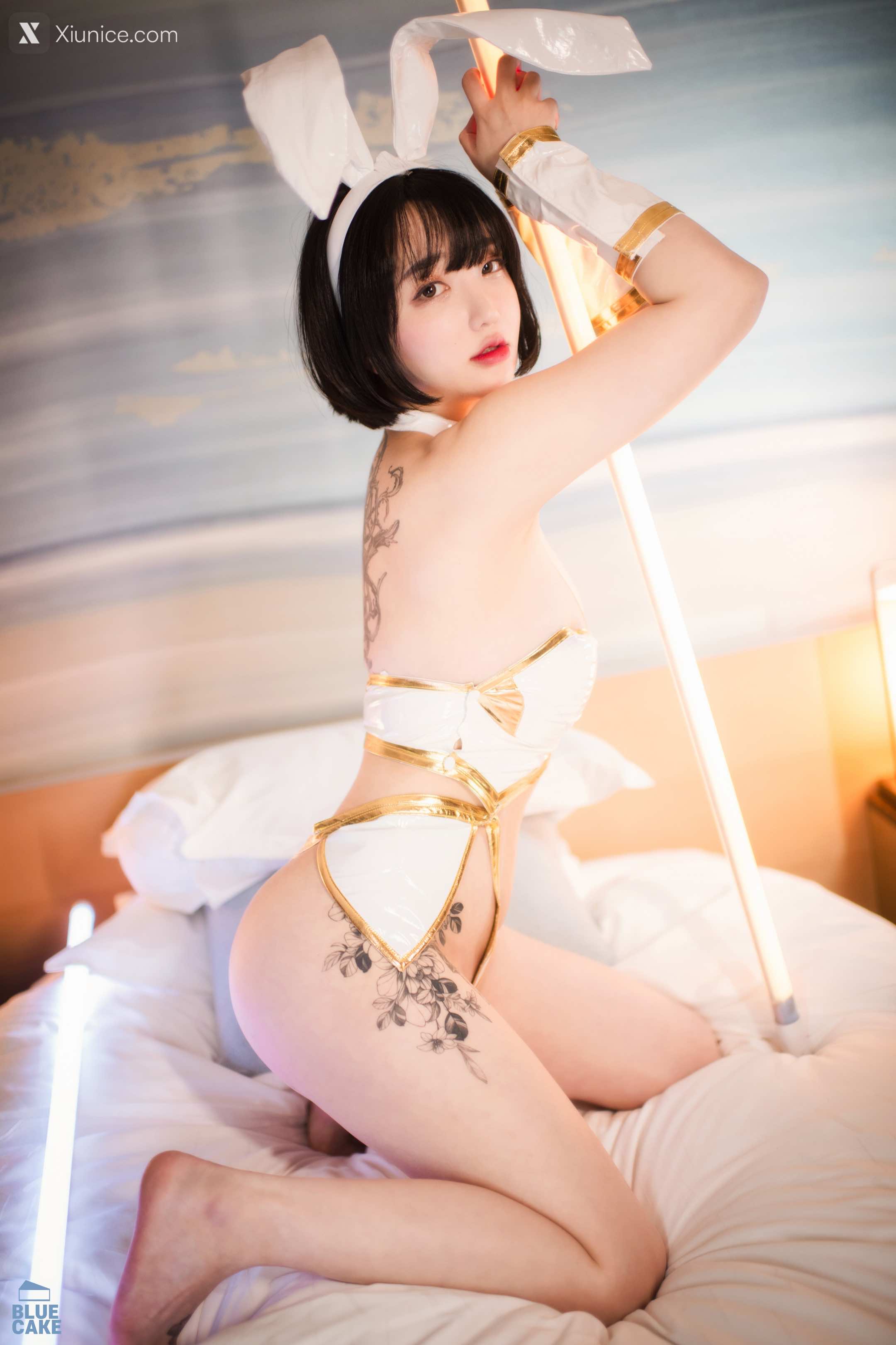 BLUECAKE Son Ye-Eun (손예은) – BunnyLuXXX 4K