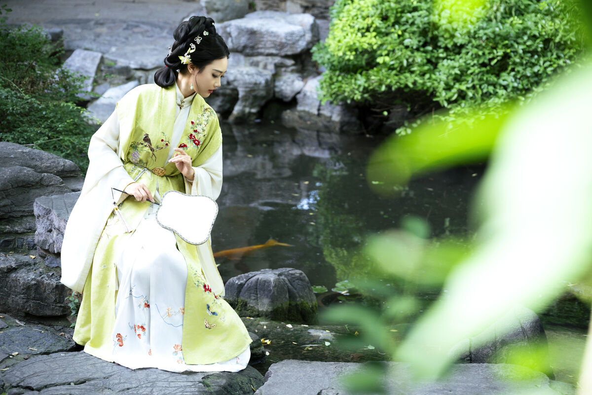 YiTuYu艺图语 Vol.10448 Yi Ming