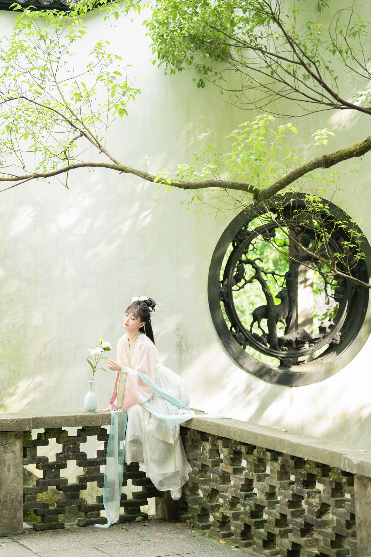 YiTuYu艺图语 Vol.10585 Jiao Yi Zhi Sui Sui 34 YiTuYu艺图语 Vol.10585 Jiao Yi Zhi Sui Sui