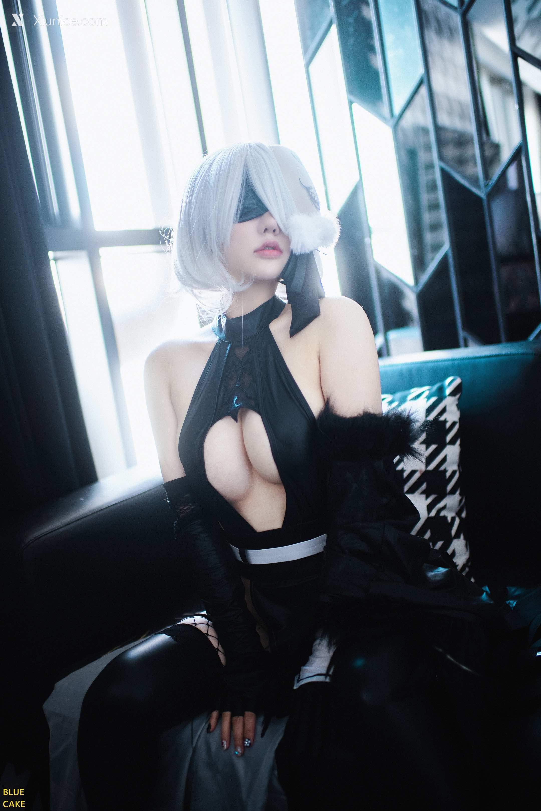 BLUECAKE Son Ye-Eun (손예은) 2B RED (+RED.Ver) 4K