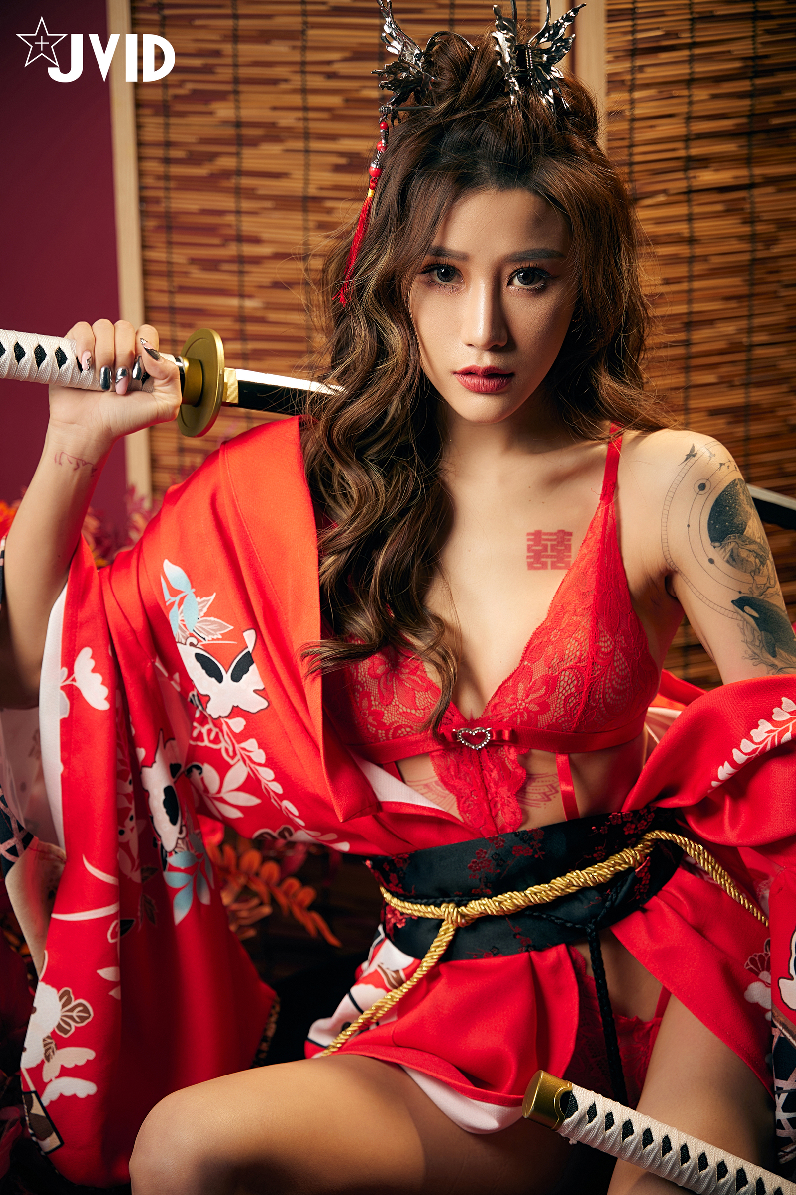 [JVID] Lara 雙囍 – 聖上寵幸首選～傾國傾城囍媚娘 婀娜多姿 酥胸外露